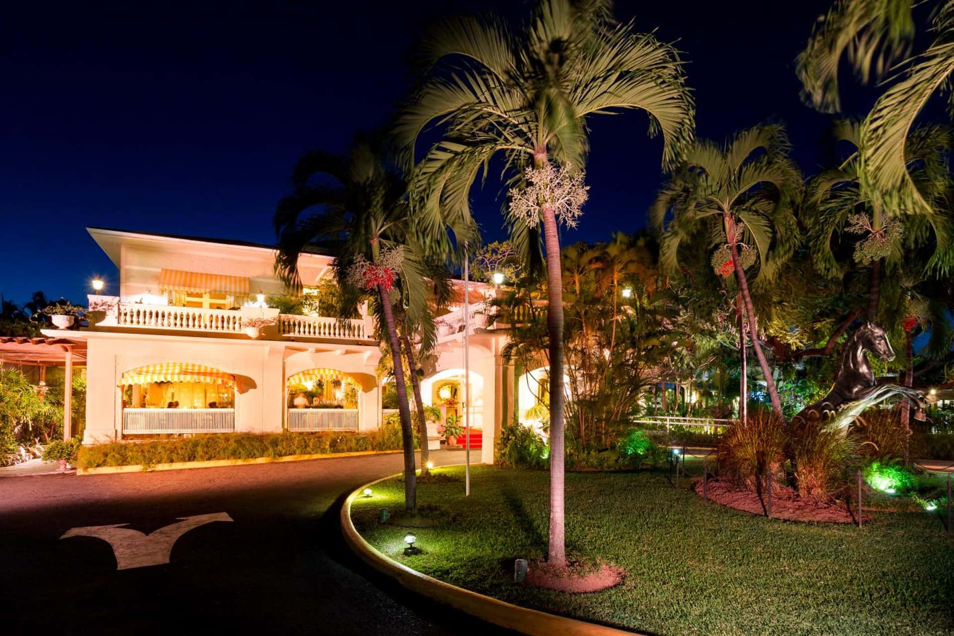 Terra Nova, BW Premier Collection - hotel in 17 Waterloo Road, Kingston