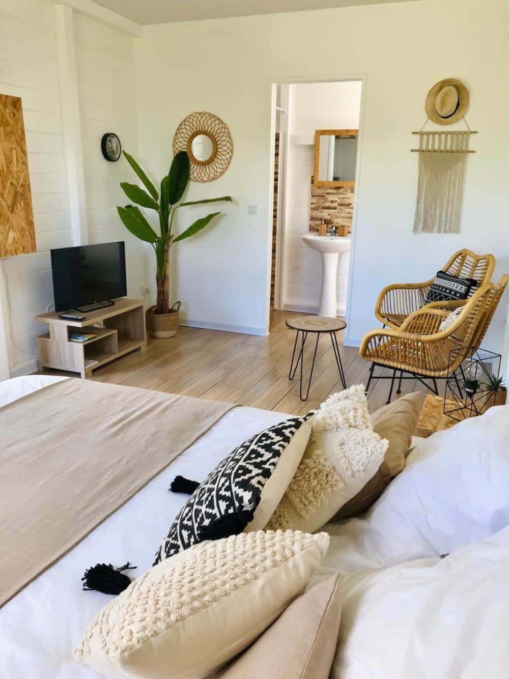 Kaz et Palmiers - hotel in Route de la Plaine Simonière, Saint-François