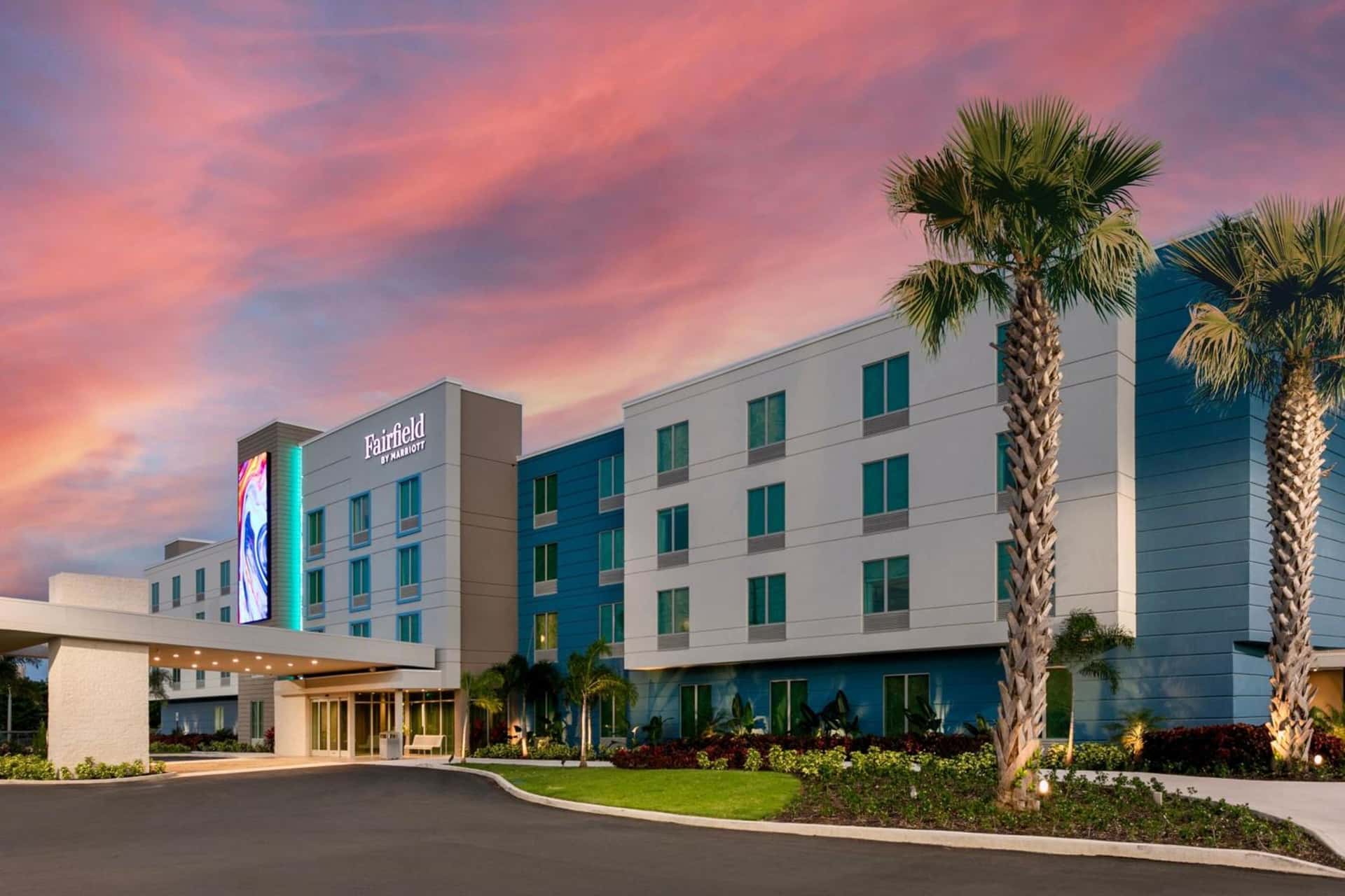 Fairfield by Marriott Luquillo Beach - hotel in 3KM 36.0 MATA DE PLATANO, Luquillo