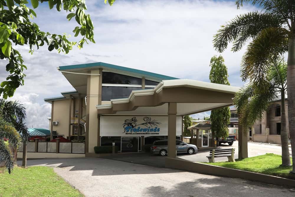 Tradewinds Hotel - hotel in 36-40 London Street, San Fernando
