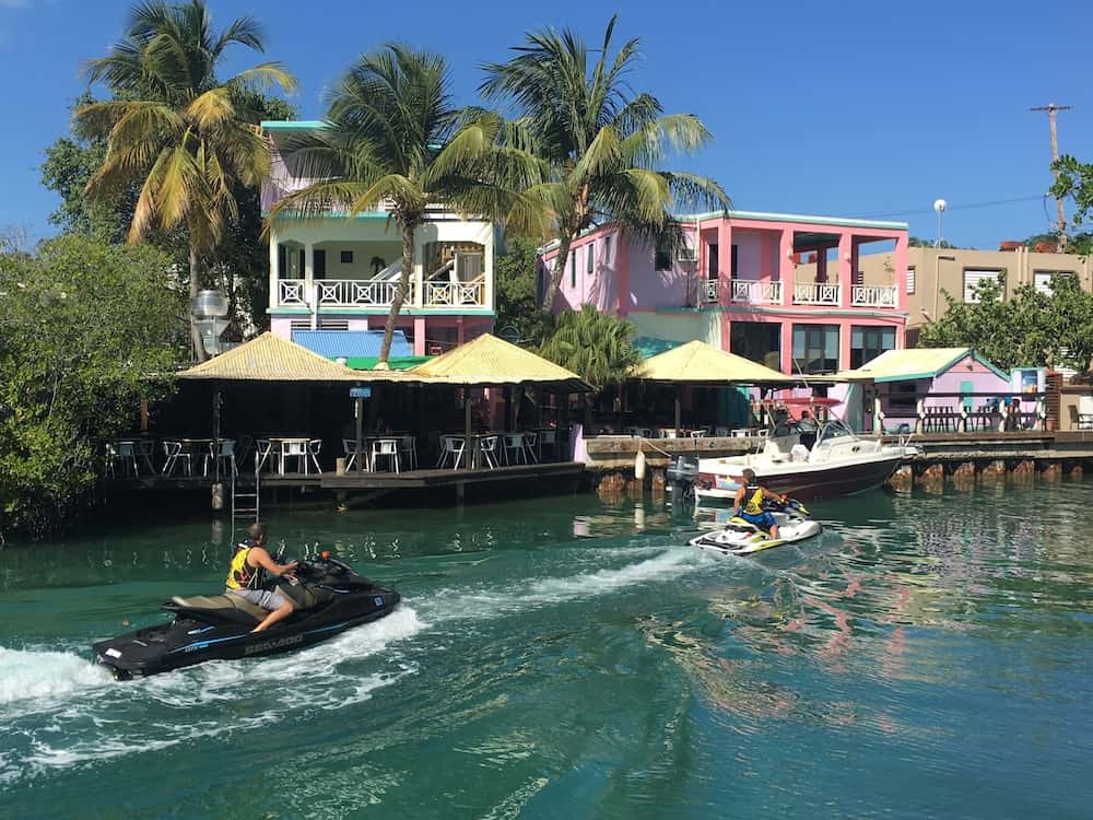 Mamacita's Guest House - hotel in Calle Castelar #64, Culebra