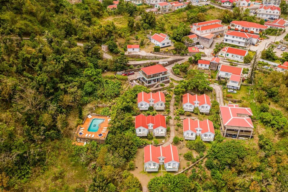 The Cottage Club Hotel - hotel in 17a Grey Bush Street, Windward Side