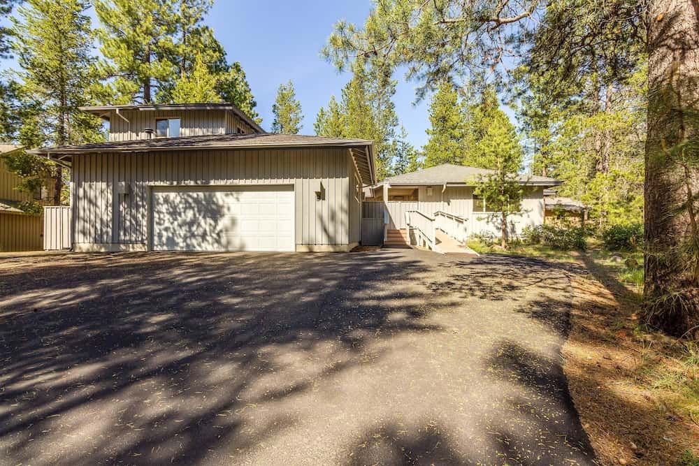 BREIJI HILLS - hotel in Lighthouse Rd, Cockburn Town