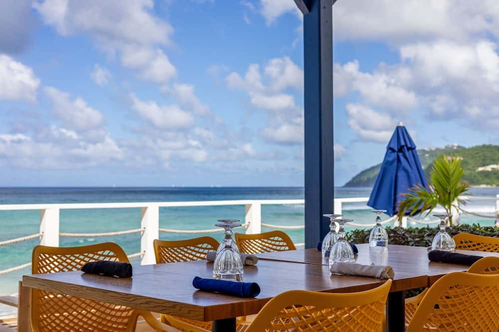 Sebastian's on the Beach - hotel in Apple Bay, West End