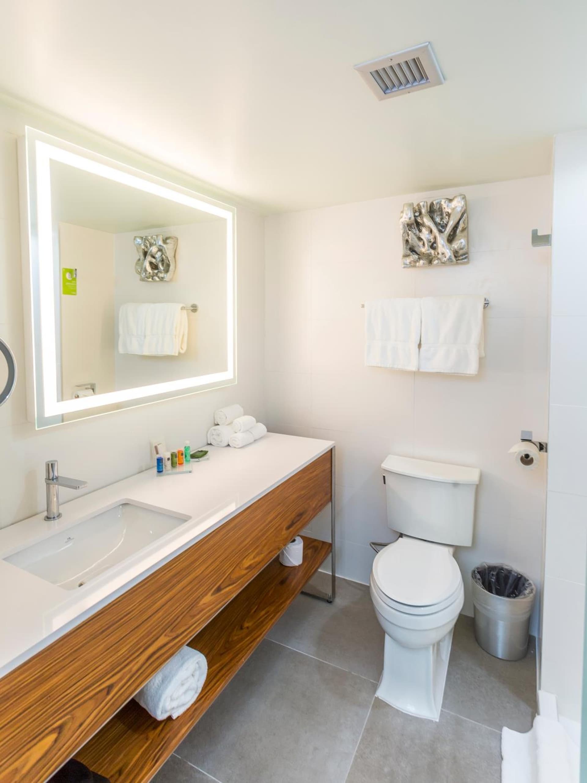 Radisson Hotel Trinidad - Photo 5