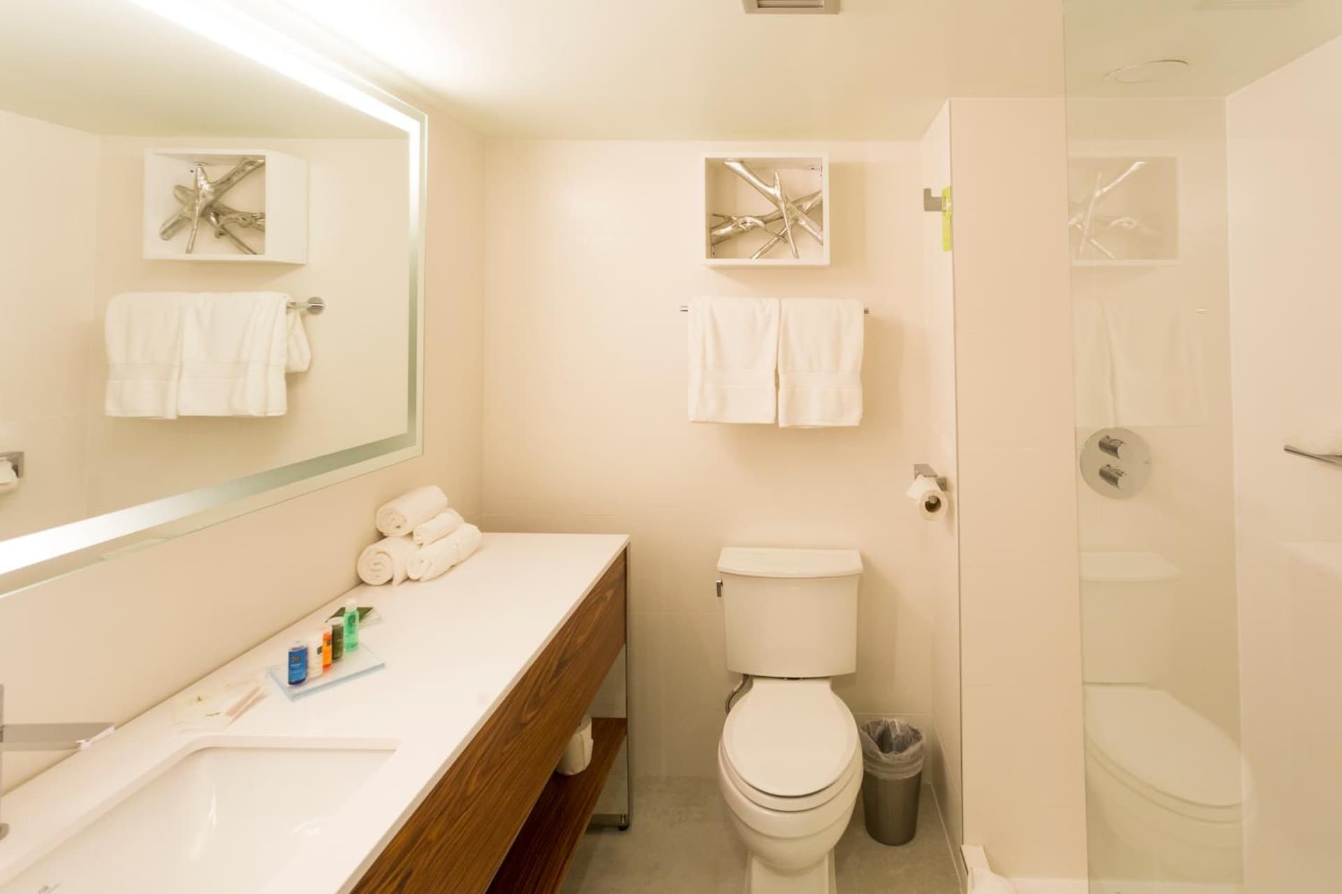 Radisson Hotel Trinidad - Photo 4