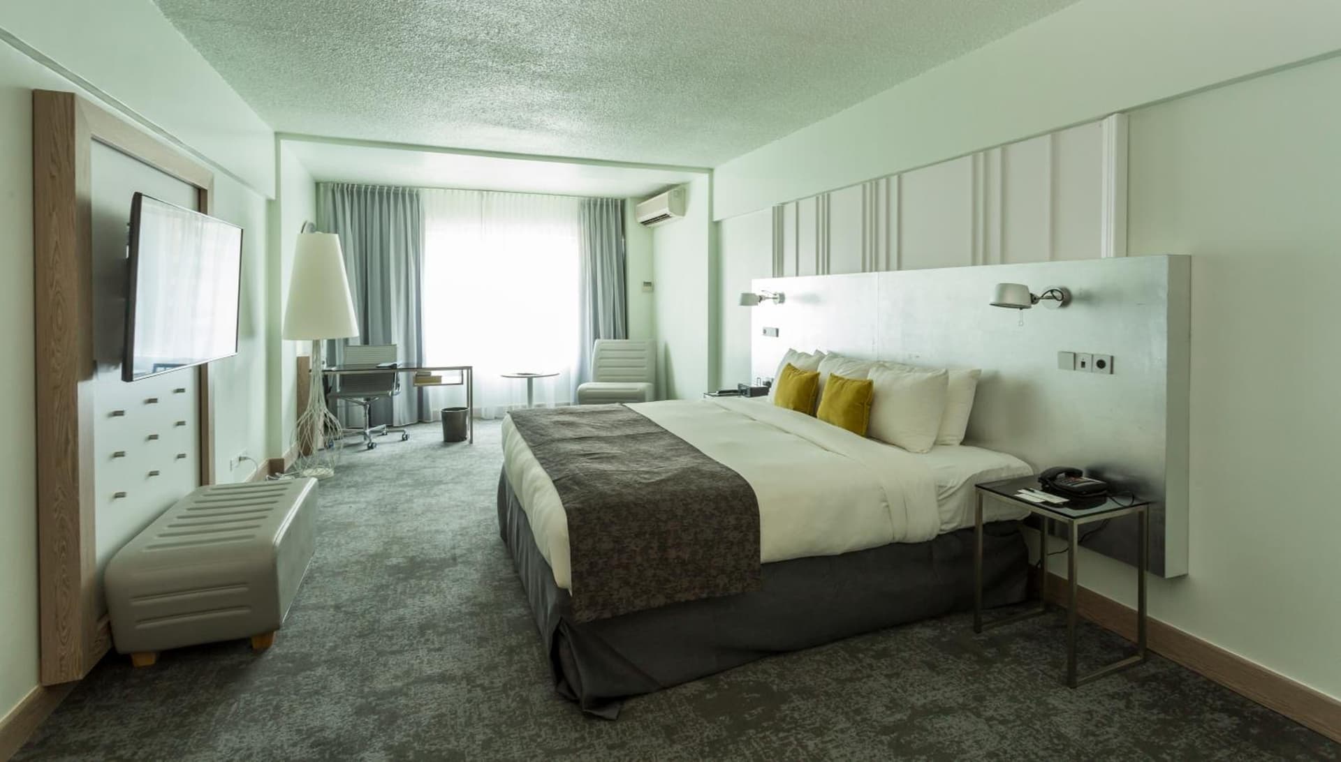 Radisson Hotel Trinidad - Photo 3