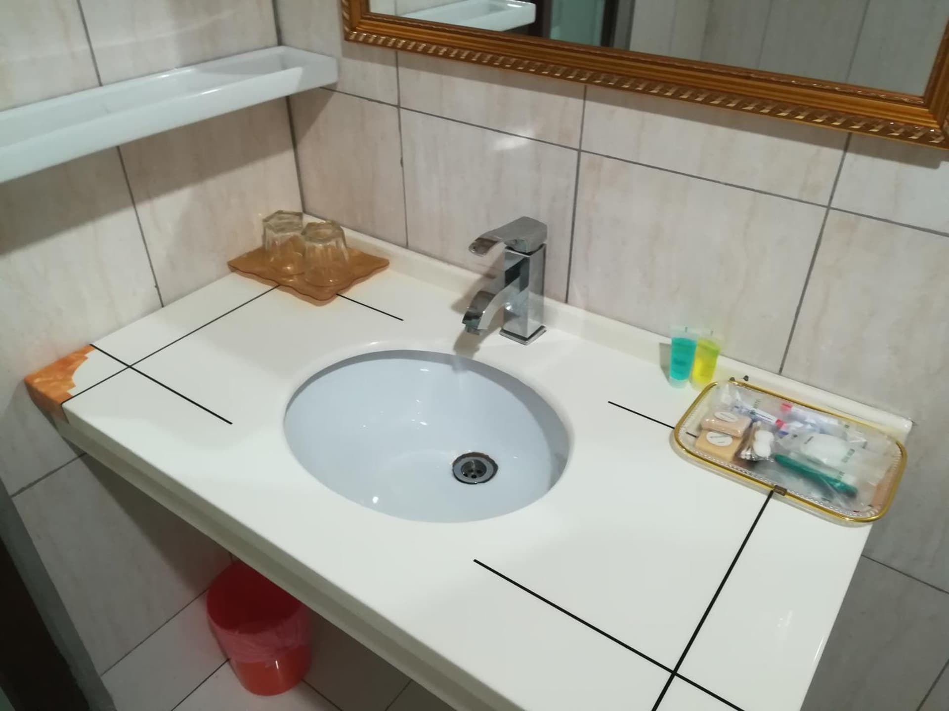 Metro Hotel Couva - Photo 23