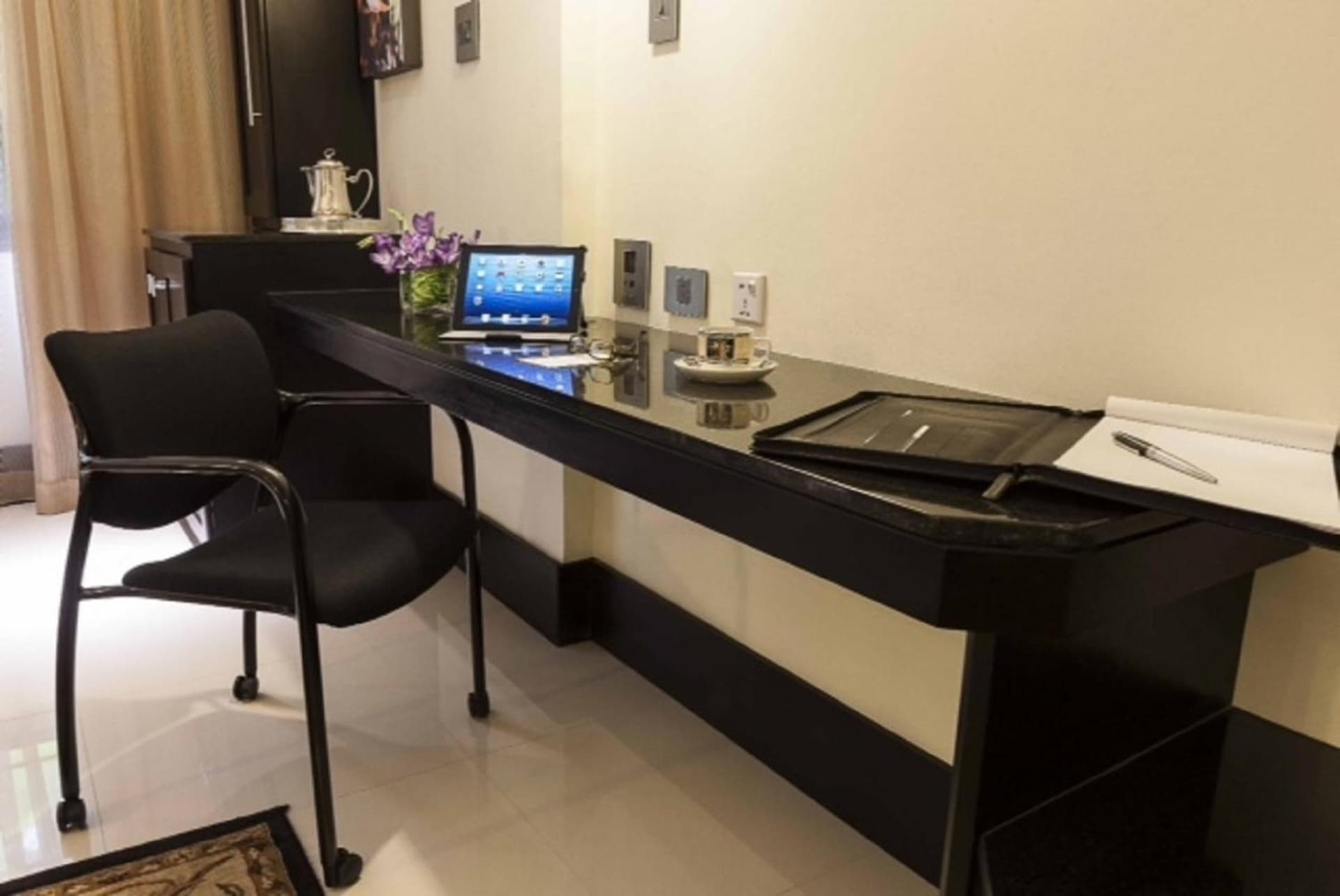 Terra Nova, BW Premier Collection - Photo 6