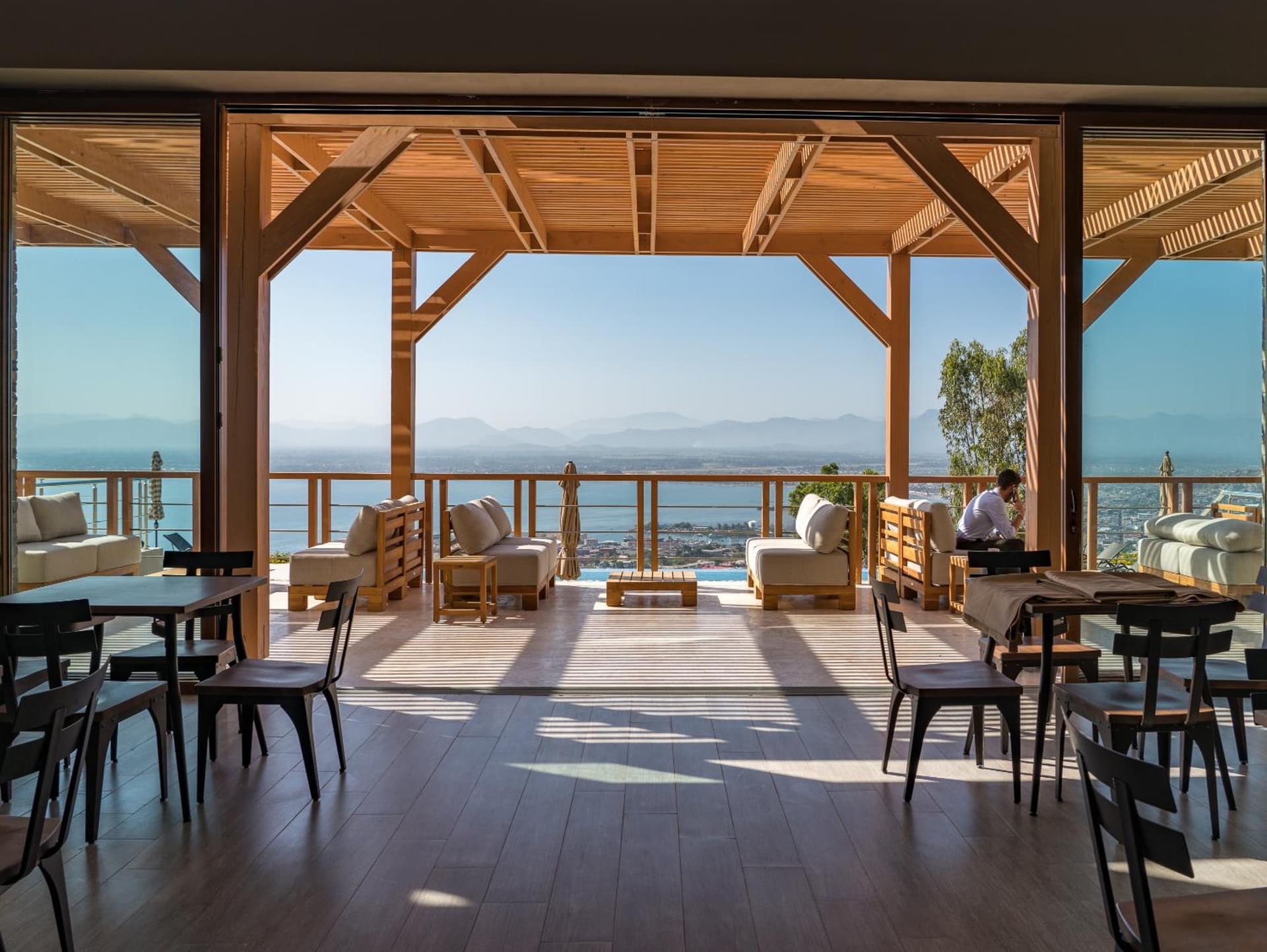 Satama Hotel - Photo 1