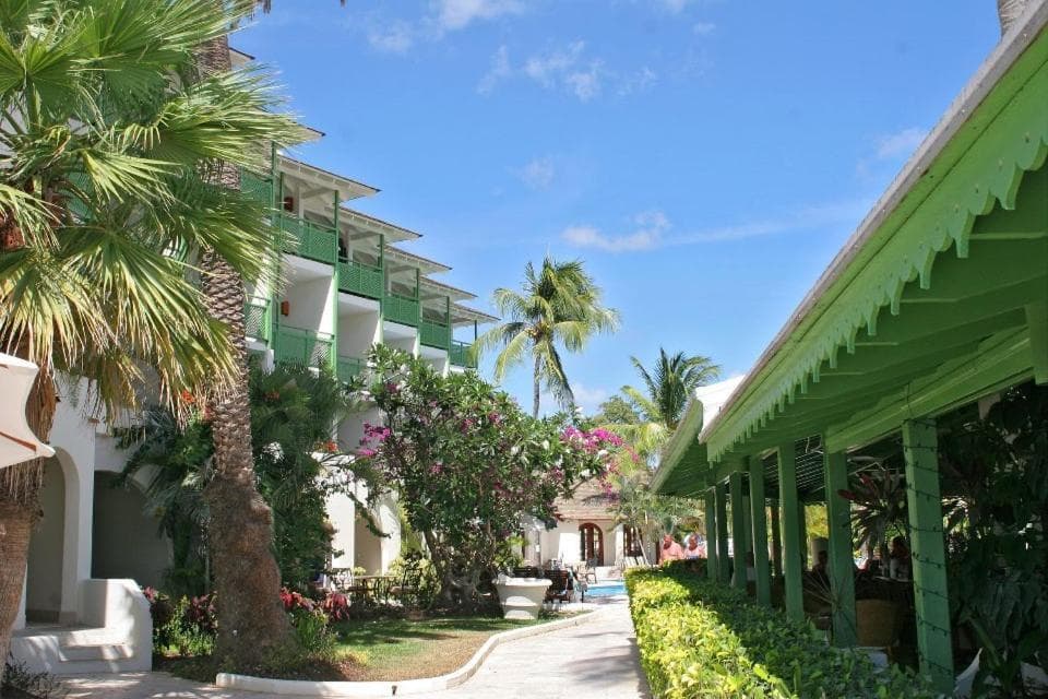 Mango Bay All Inclusive - Photo 12