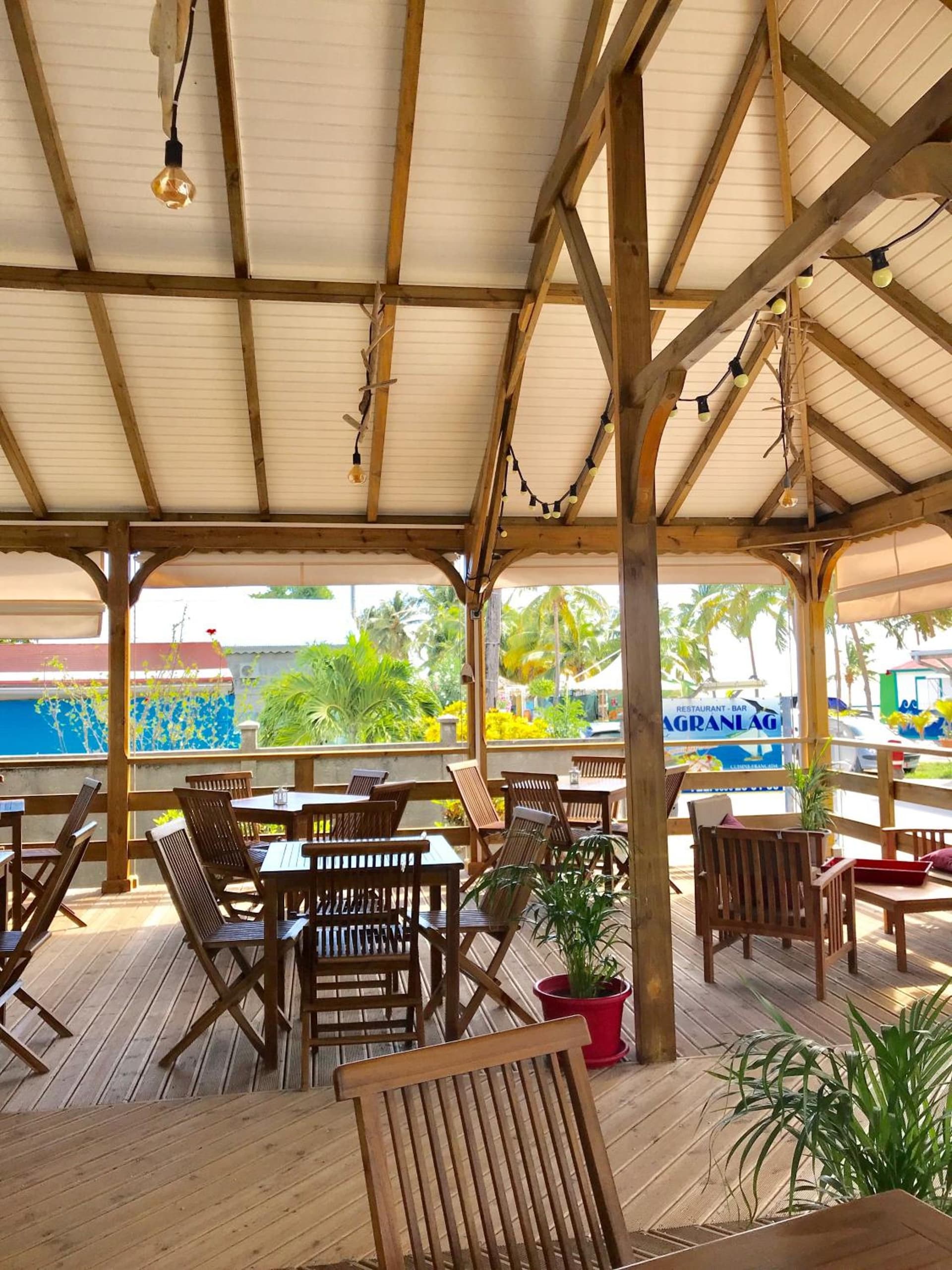 Hotel Oasis - Photo 24