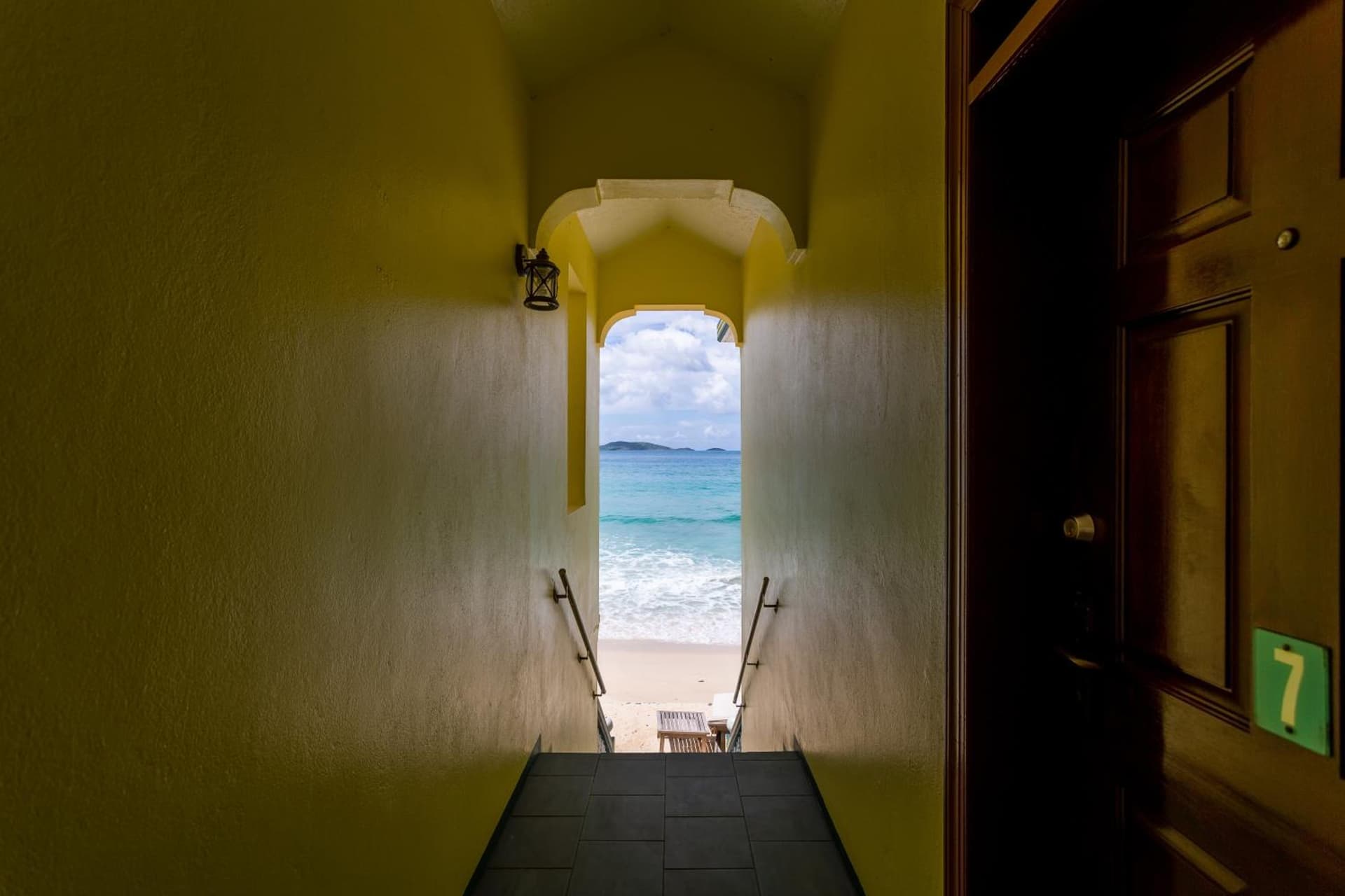 Sebastian's on the beach hotel - Photo 61