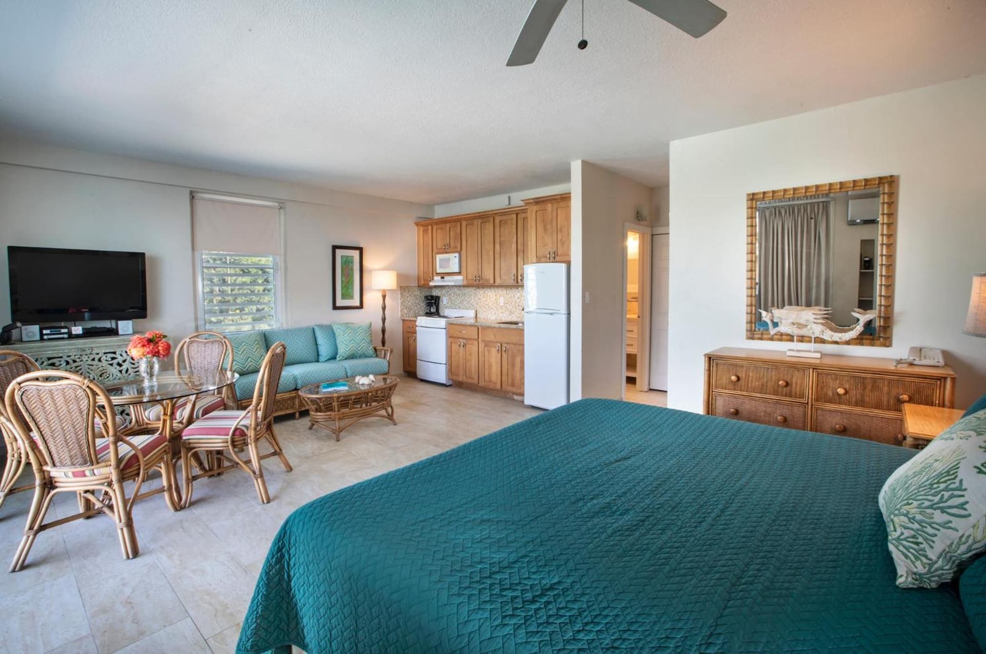 Secret Harbour Beach Resort - Photo 19