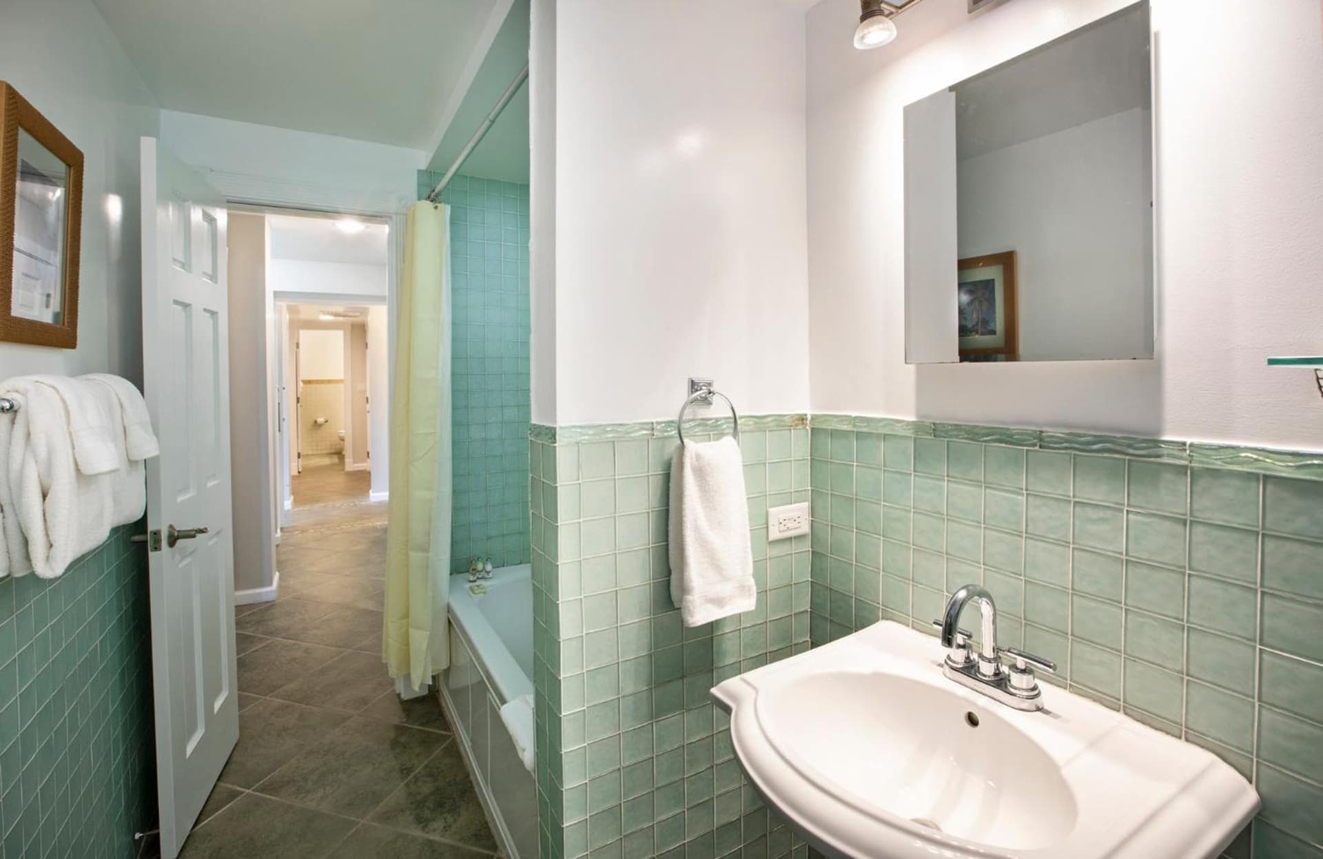 Secret Harbour Beach Resort - Photo 15