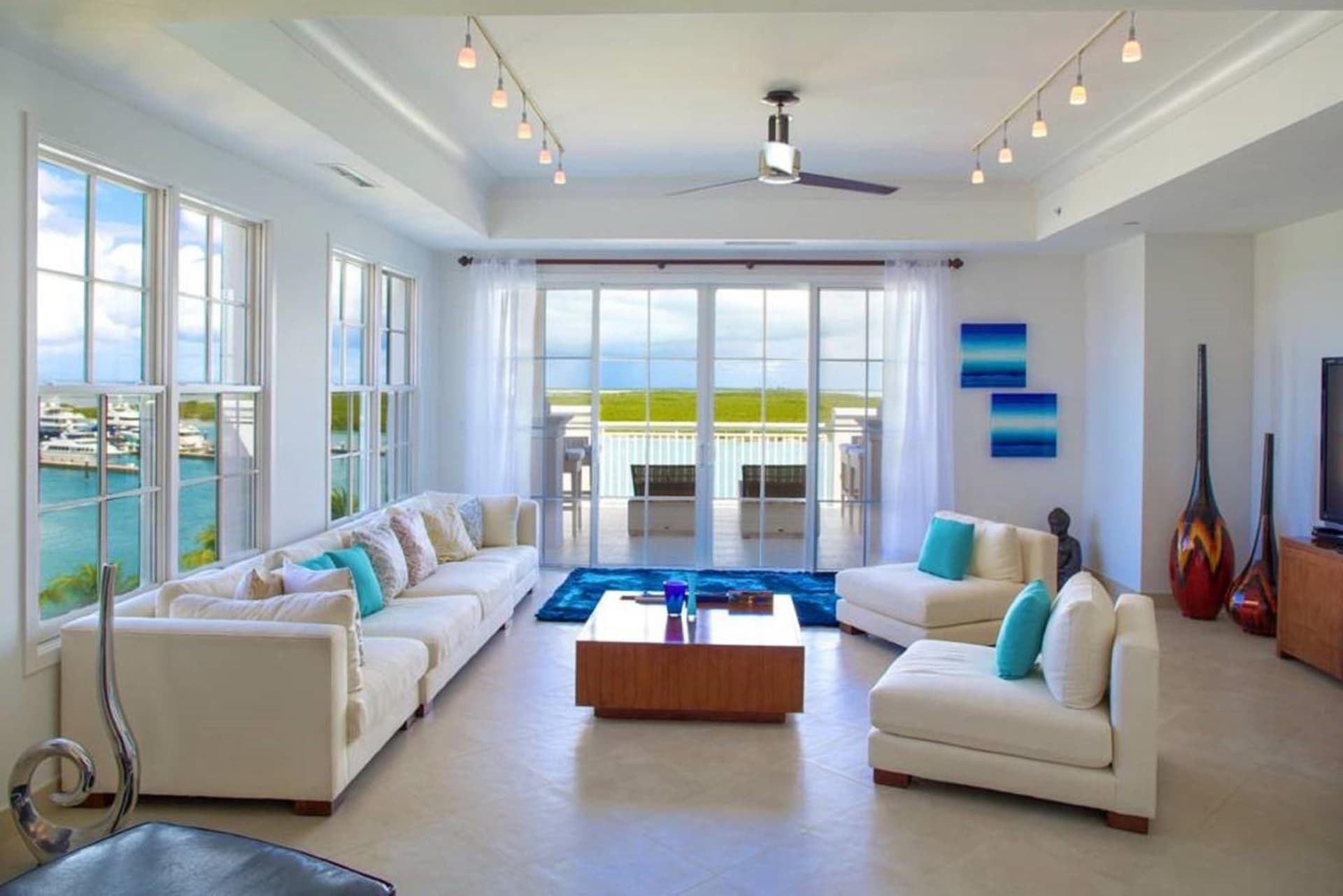 Blue Haven Resort- All Inclusive - Photo 21