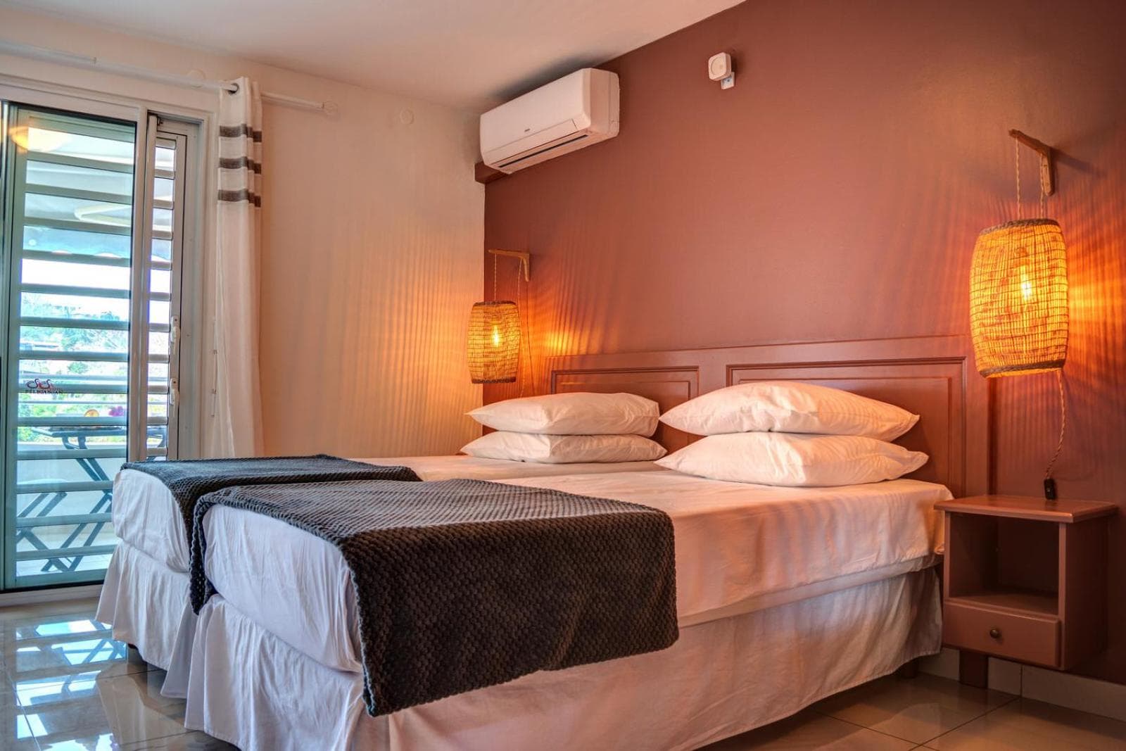 Hotel Pelican - Photo 25