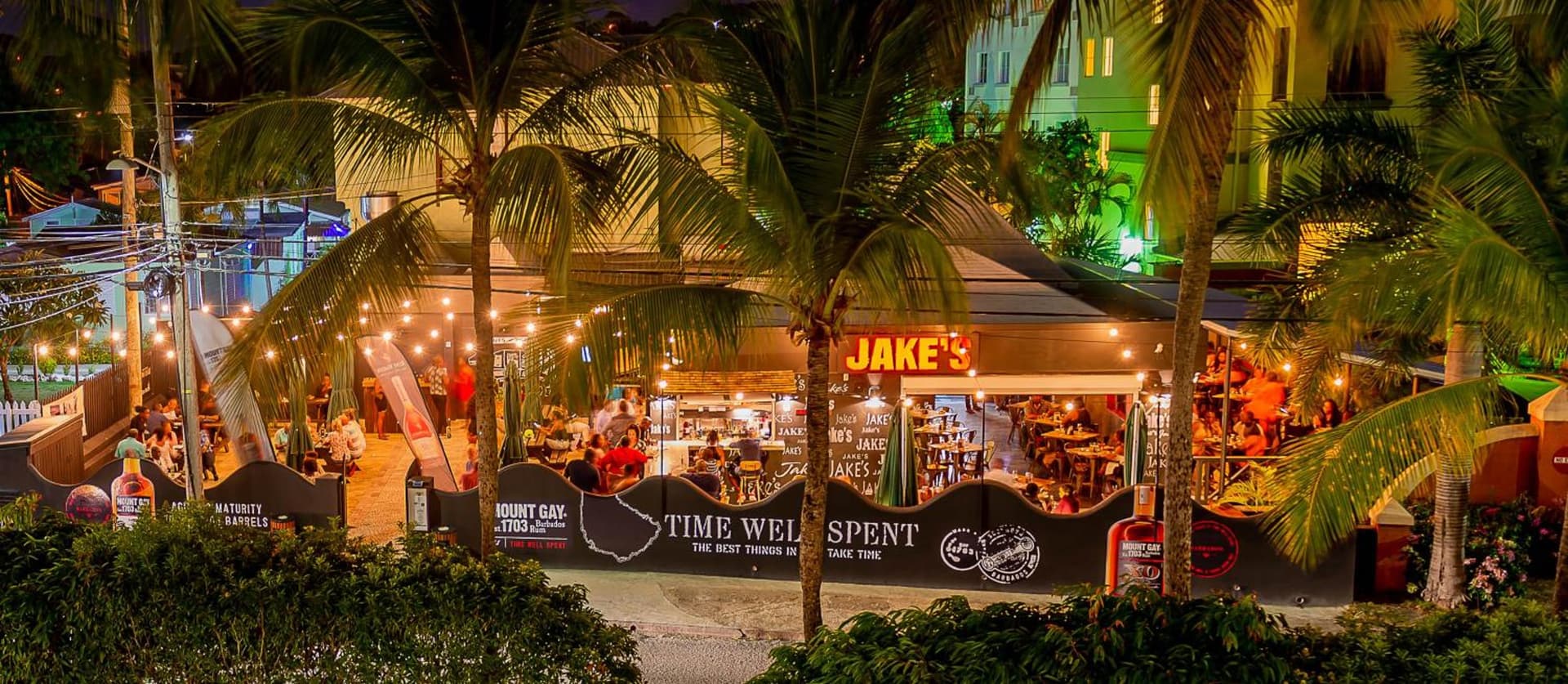 Coconut Court Beach Hotel - Photo 40