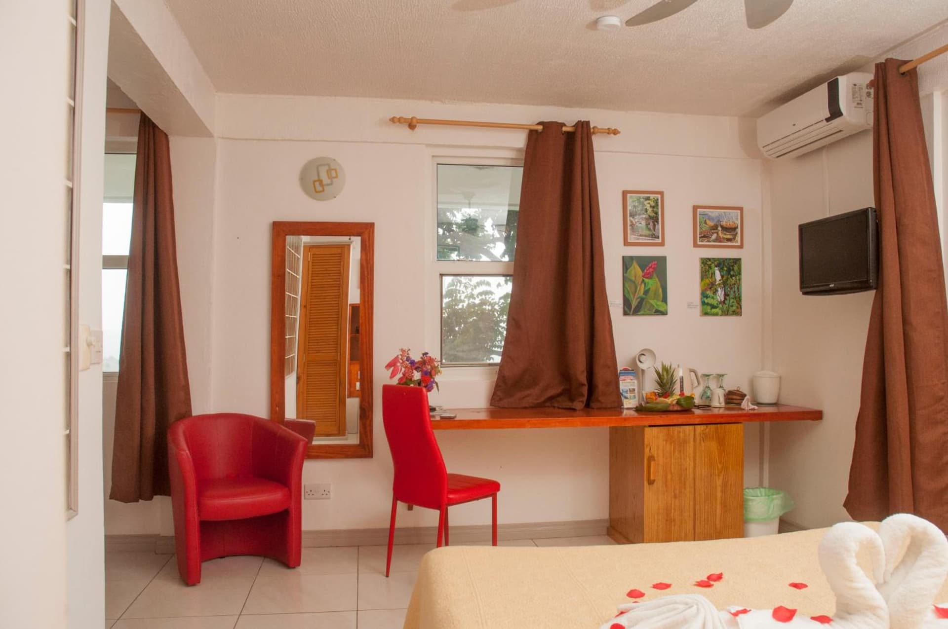 The Champs - Photo 12