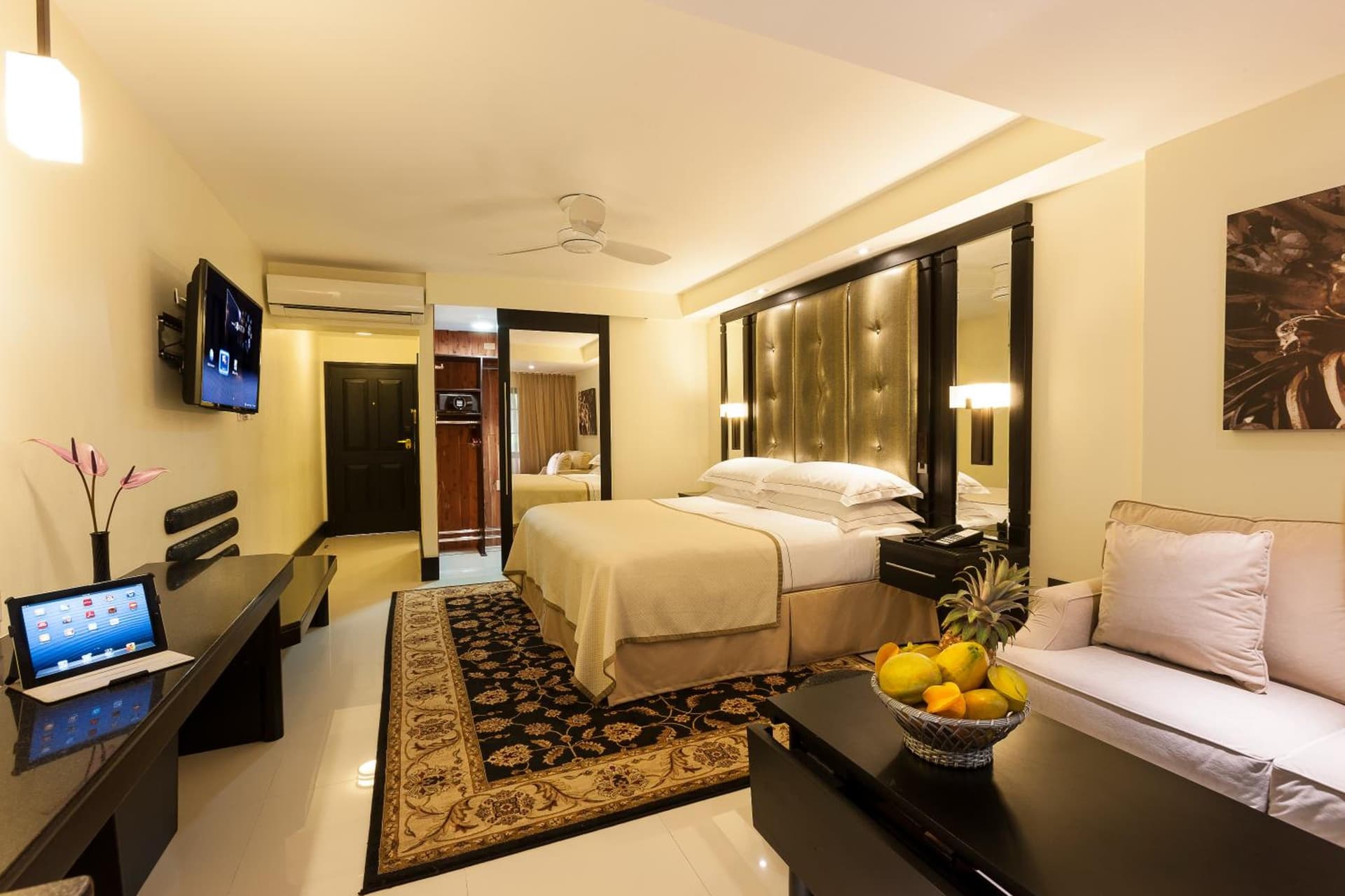 Terra Nova, BW Premier Collection - Photo 9