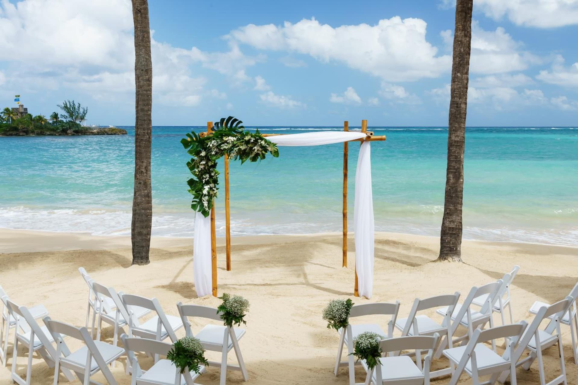 Couples Tower Isle - Photo 33