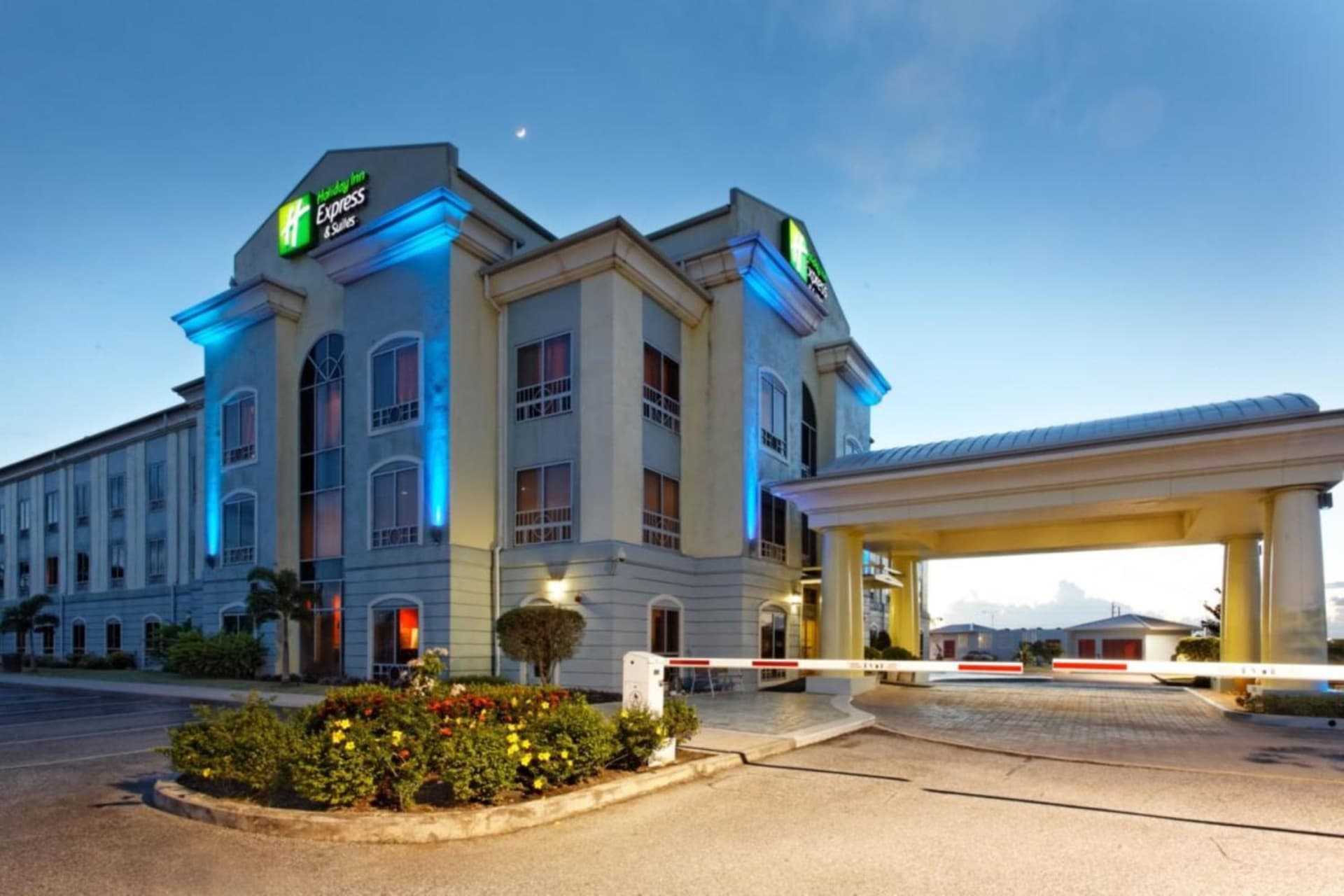 Holiday Inn Express Trincity by IHG - Photo 2