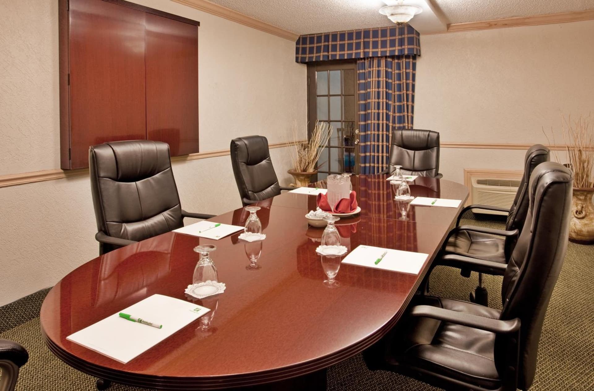 Holiday Inn Ponce & El Tropical Casino by IHG - Photo 4