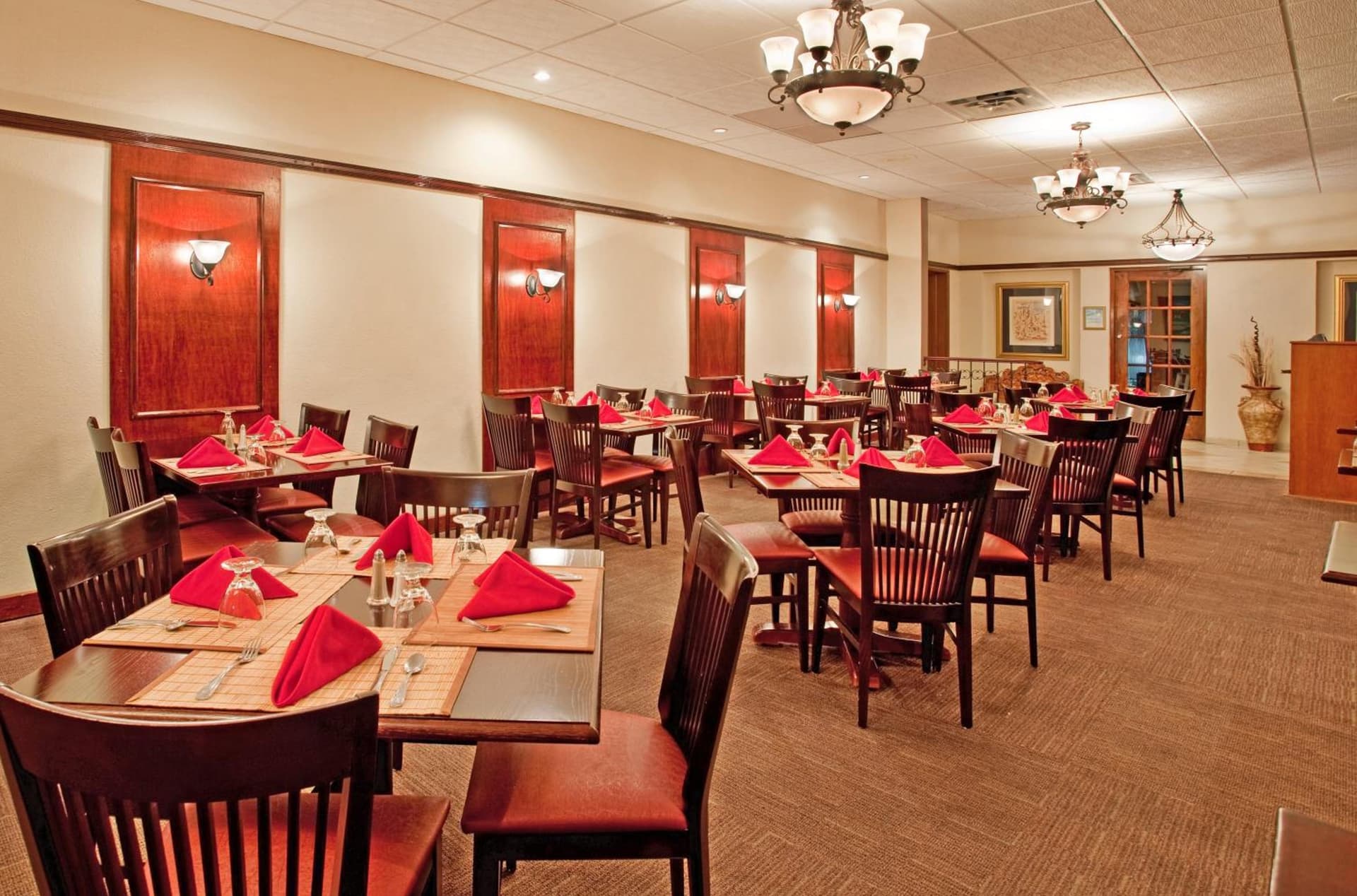 Holiday Inn Ponce & El Tropical Casino by IHG - Photo 20