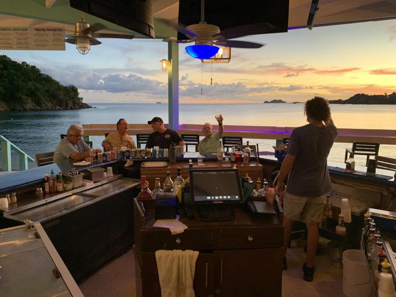 Emerald Beach Resort - Photo 11