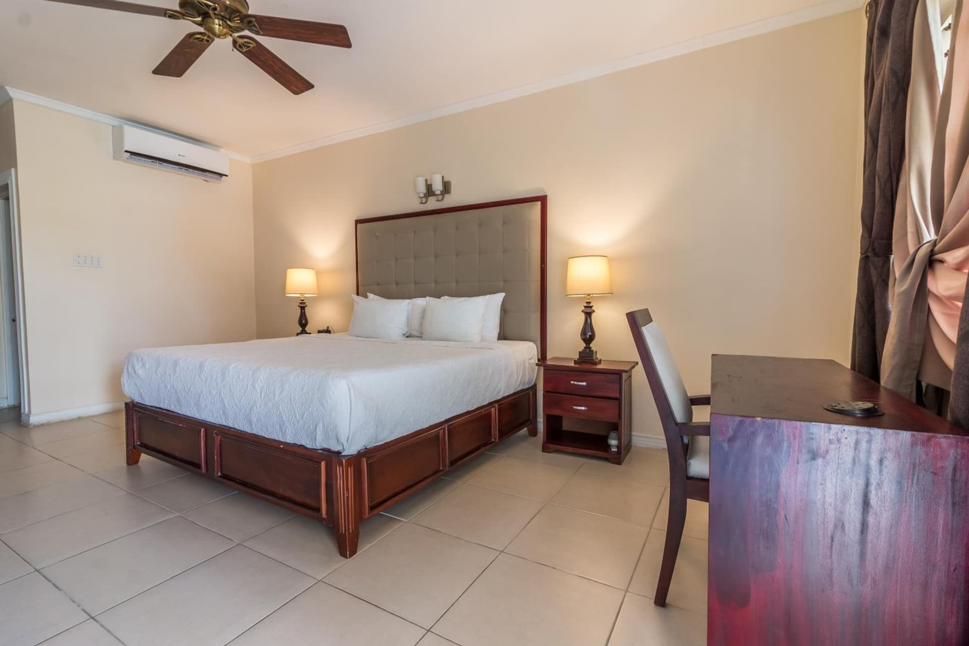 Travellers Beach Resort - Photo 20