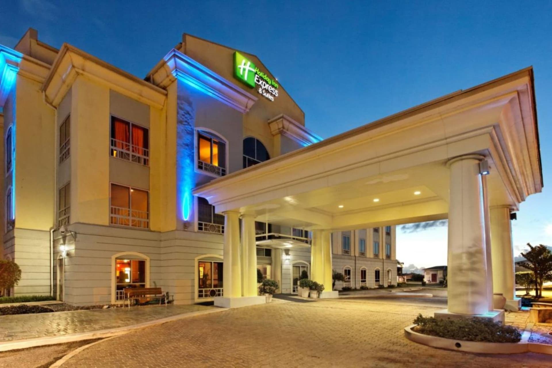Holiday Inn Express Trincity by IHG - Photo 5
