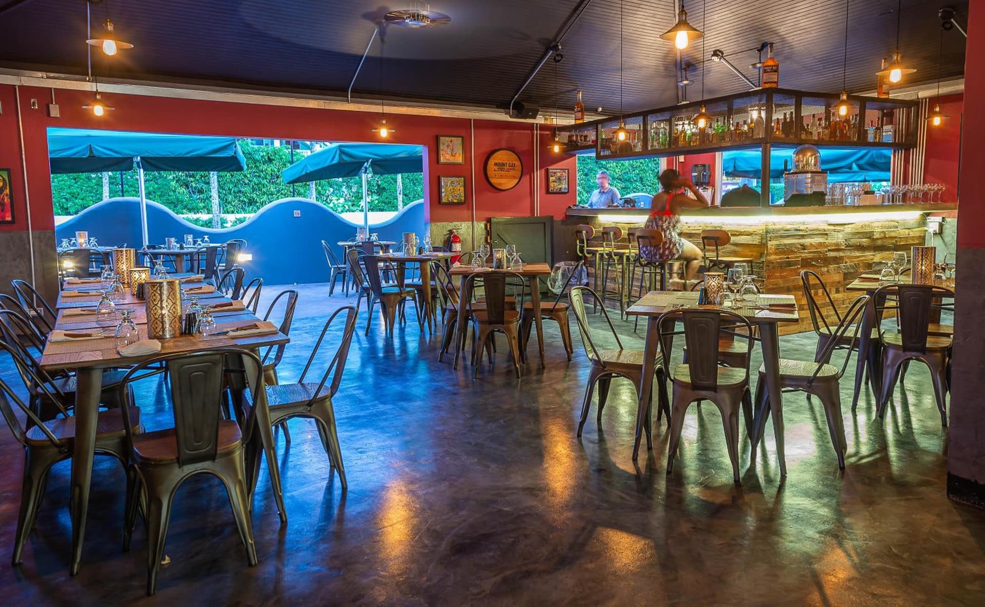 Coconut Court Beach Hotel - Photo 43