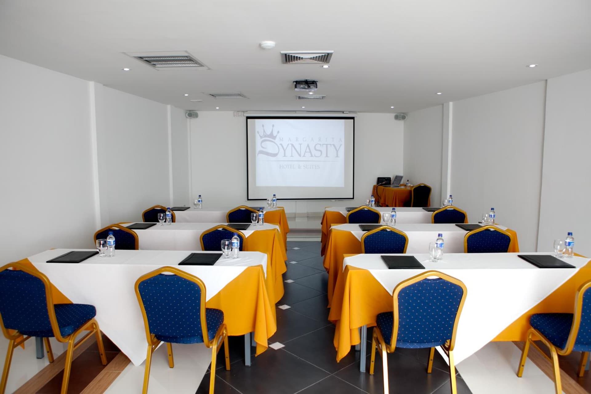 Hotel Margarita Dynasty - Photo 15