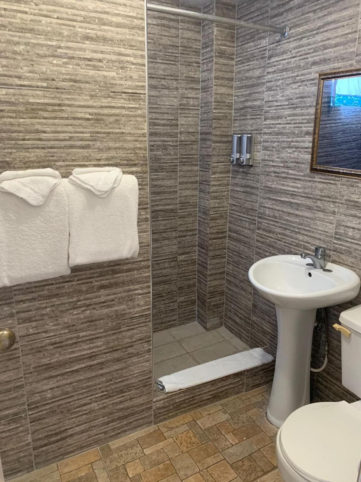 Match Resort - Photo 46