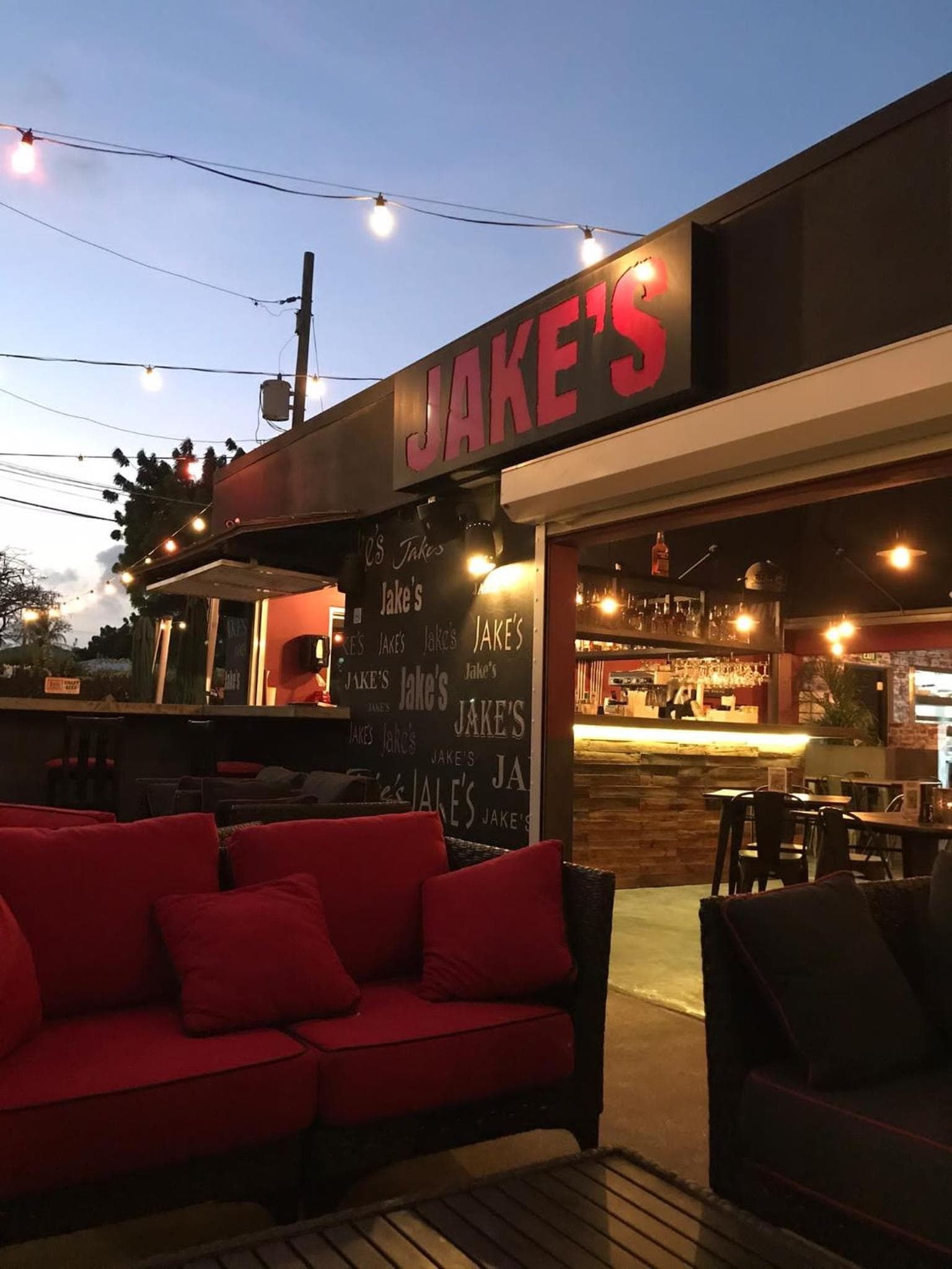 Coconut Court Beach Hotel - Photo 42