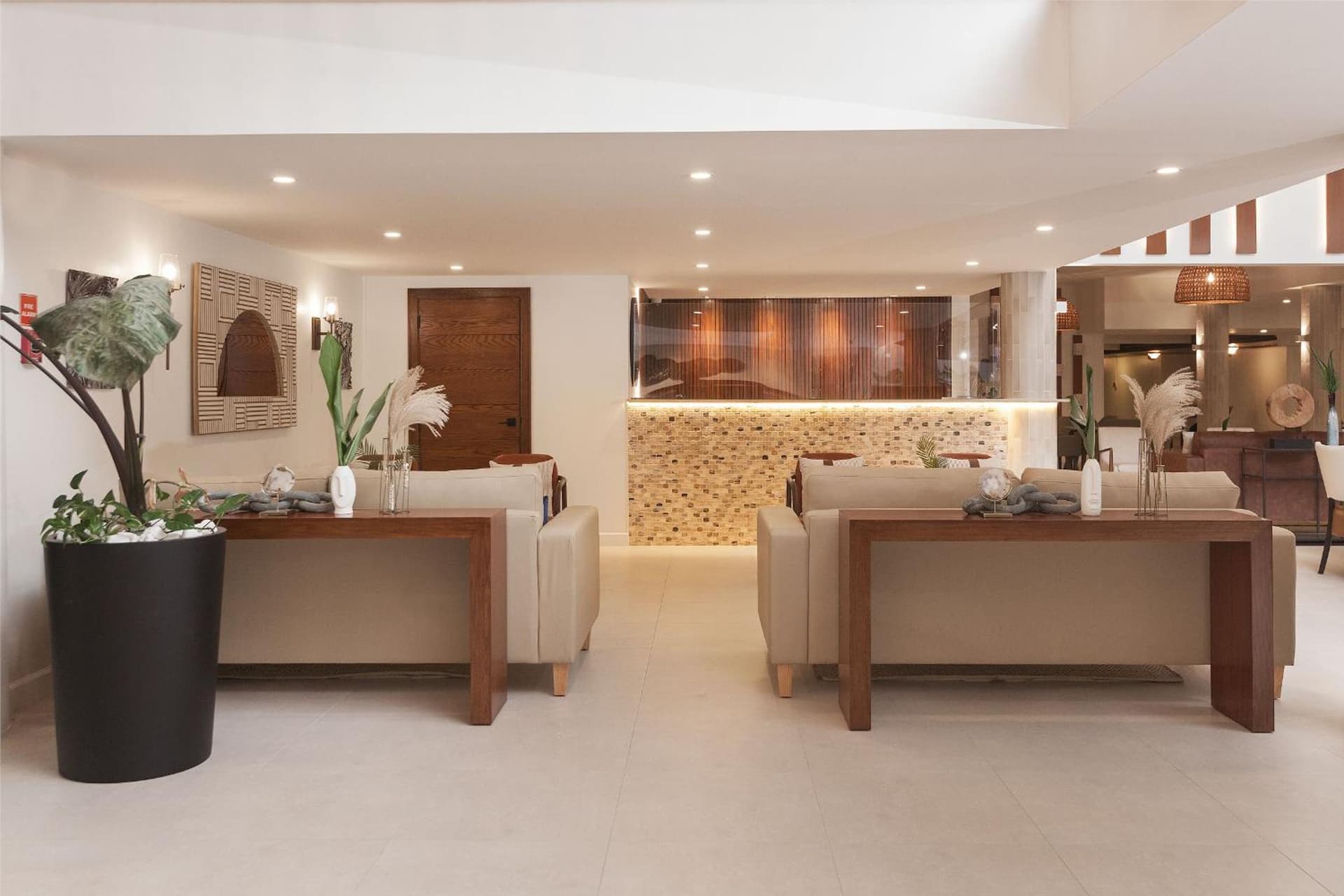 Cara Hotels Trinidad - Photo 12