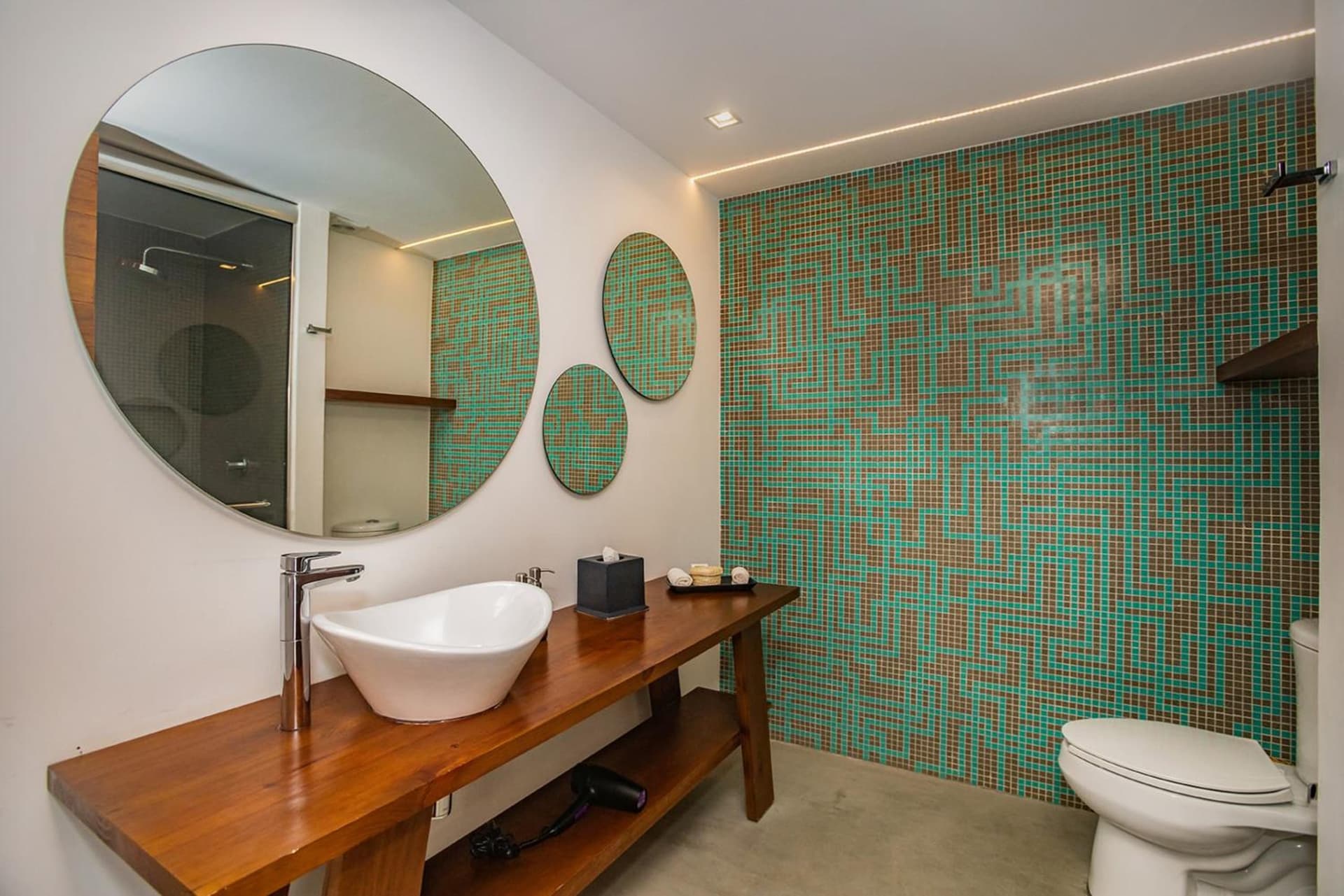 Hotel B Unique - Photo 39