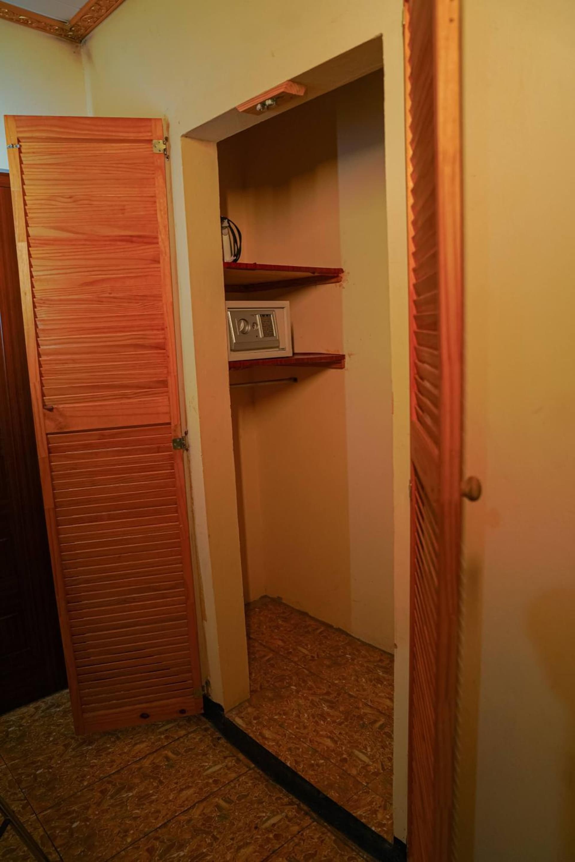 Metro Hotel Couva - Photo 47