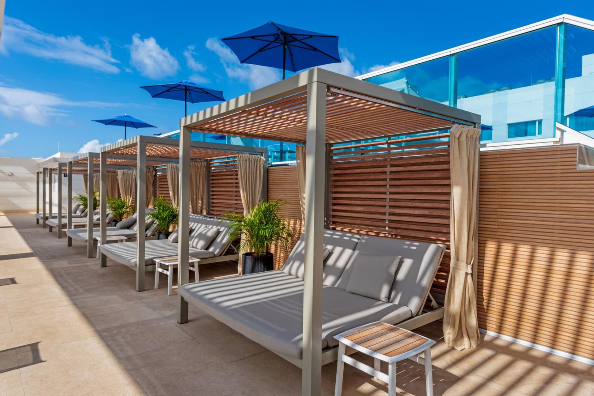 Aquamare Hotel - Photo 3