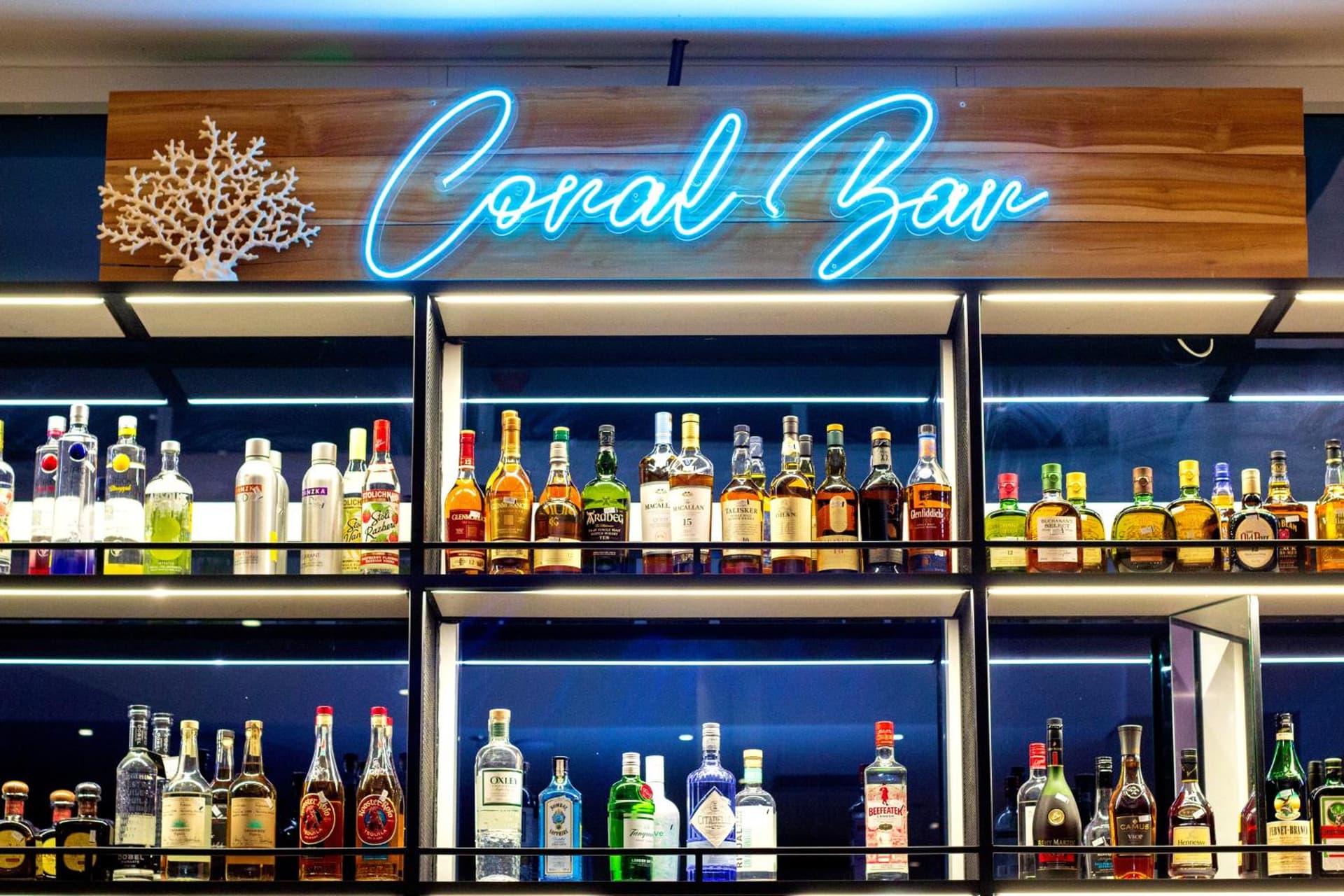 Aquamare Hotel - Photo 39