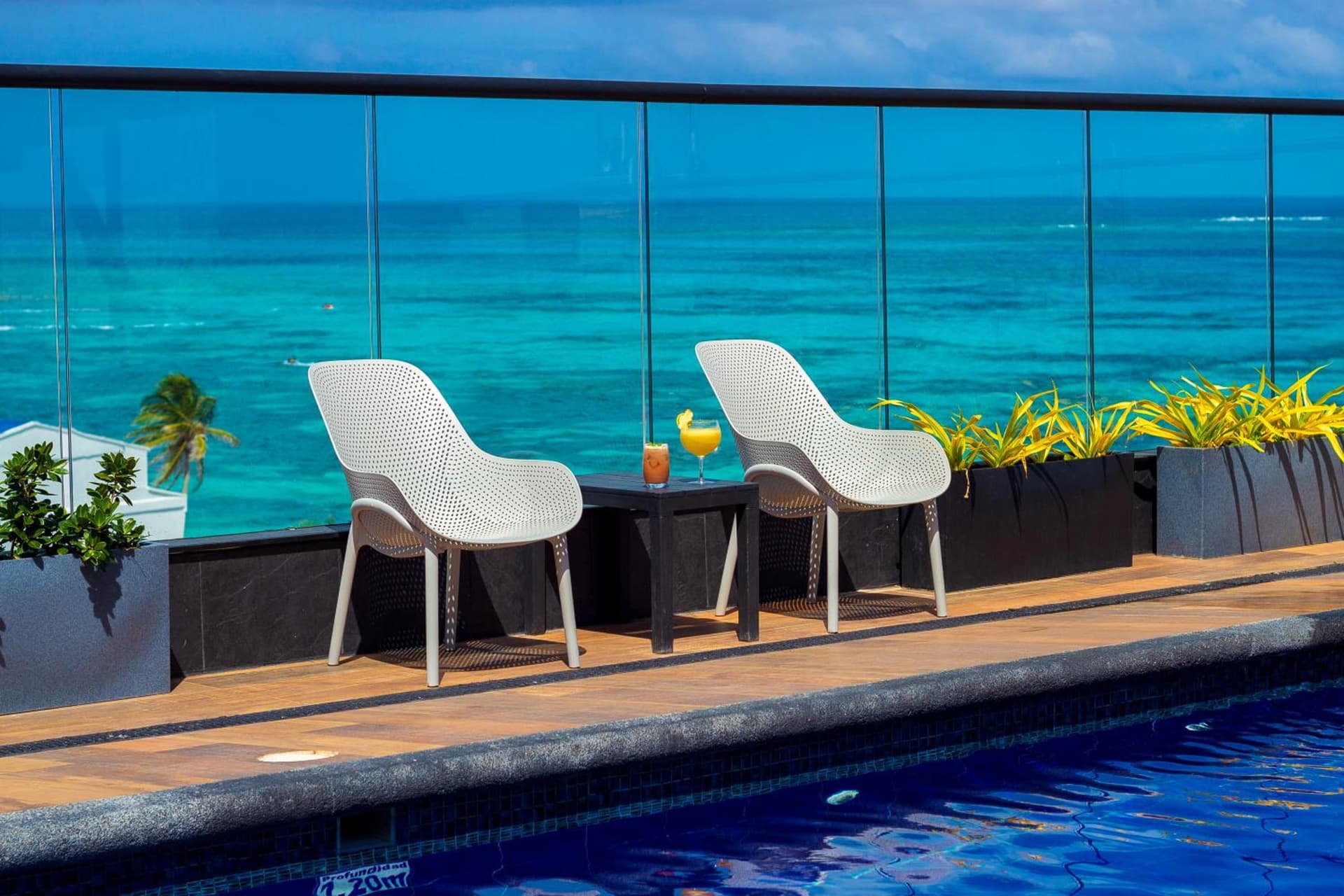 Sea Avenue Hotel - Photo 5