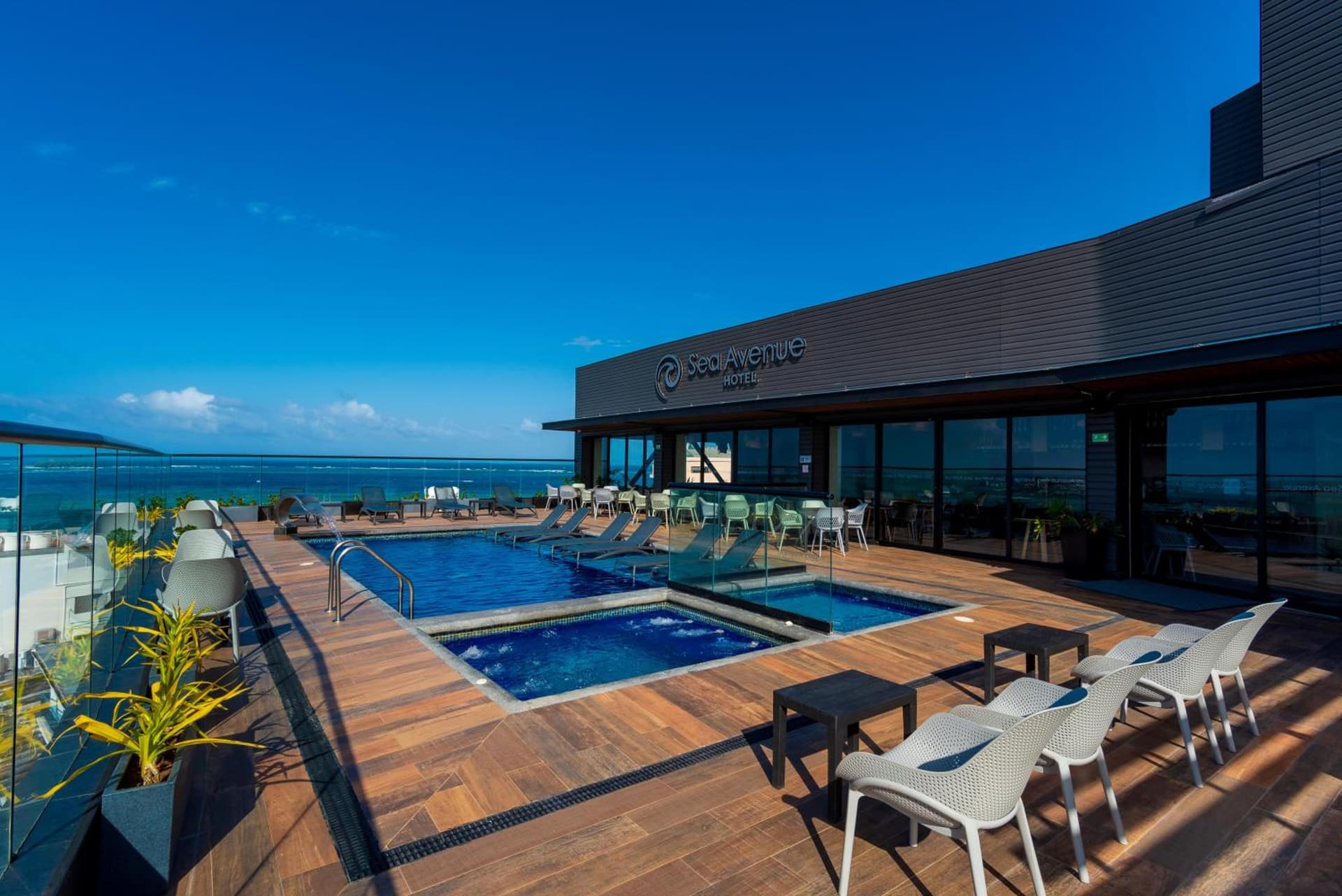 Sea Avenue Hotel - Photo 7