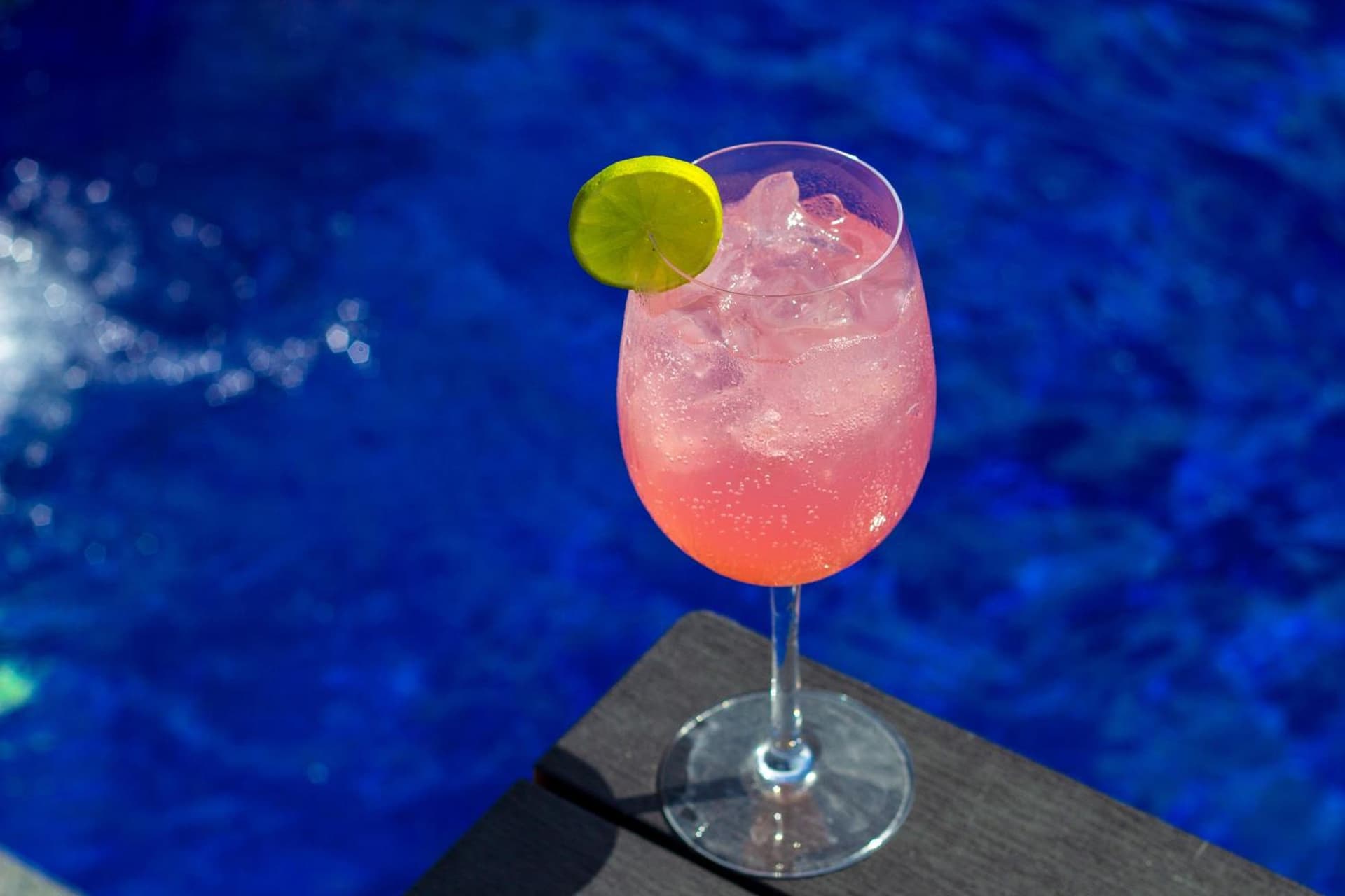 Sea Avenue Hotel - Photo 16