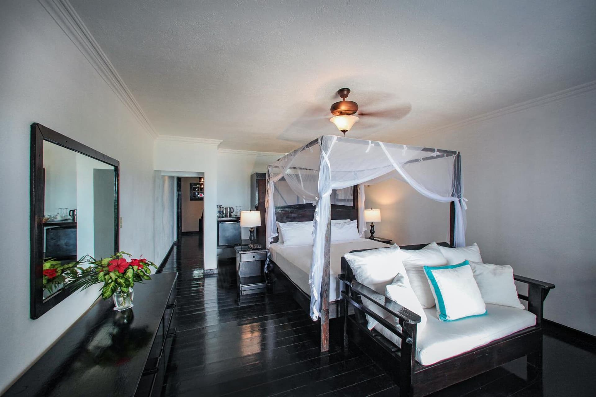 Keyonna Beach - All Inclusive - Couples Only - Photo 18