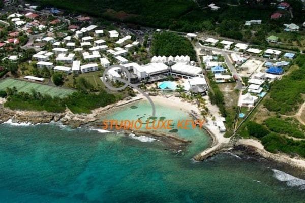 STUDIO LUX KEVY MANGANAO Vue sur Mer, Piscine & Plage privée - Photo 12