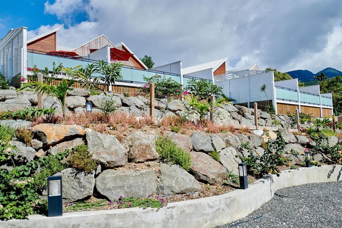 LES GALETS ROUGES LODGES & SPA - Photo 9