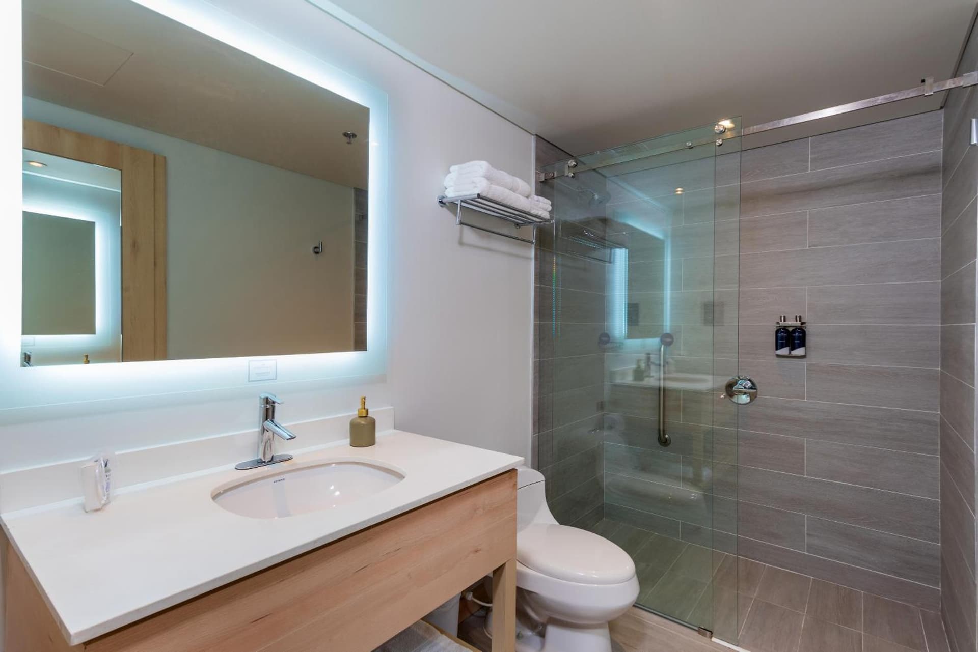 Aquamare Hotel - Photo 83