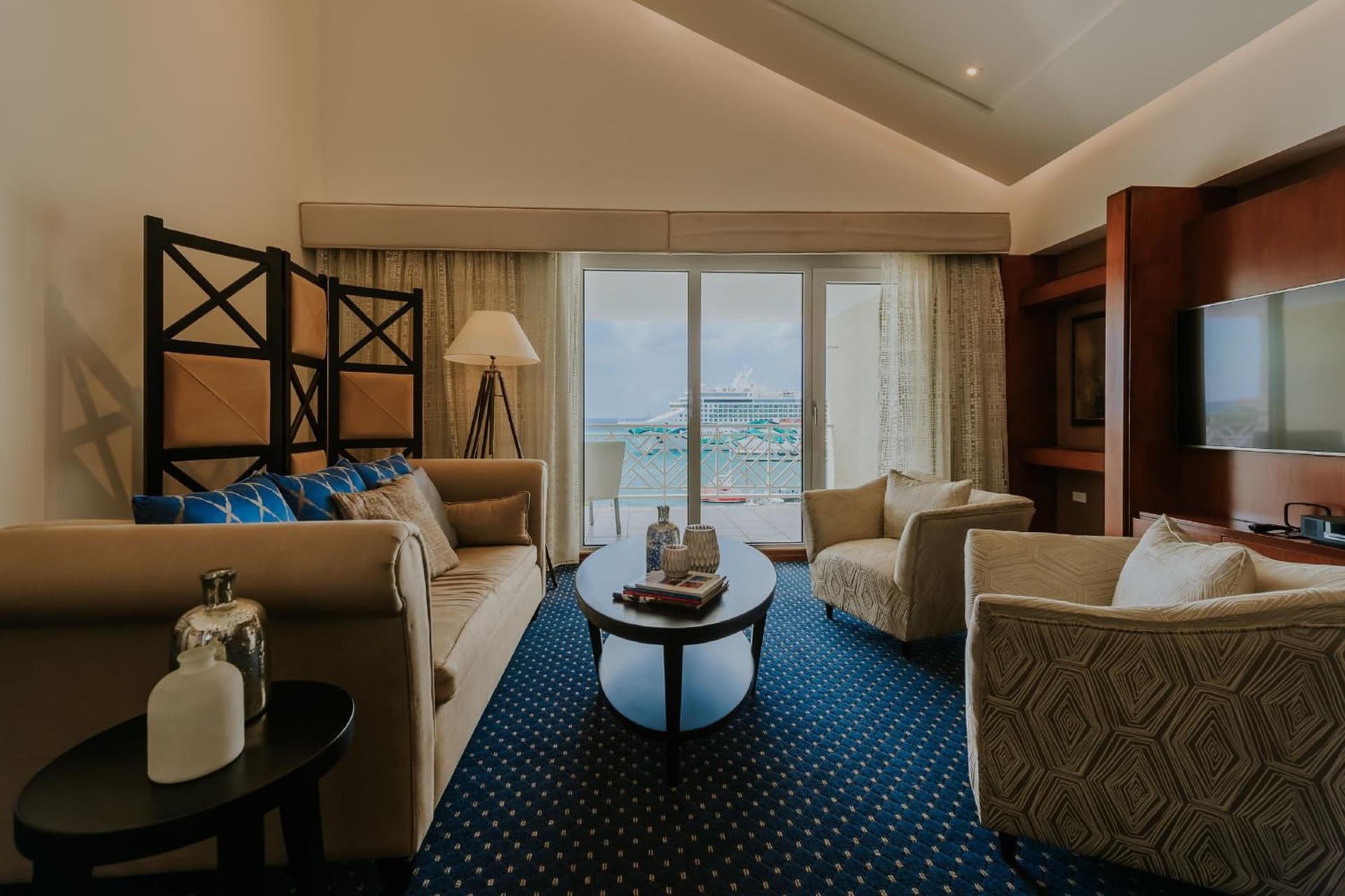 Renaissance Wind Creek Aruba Resort - Photo 51