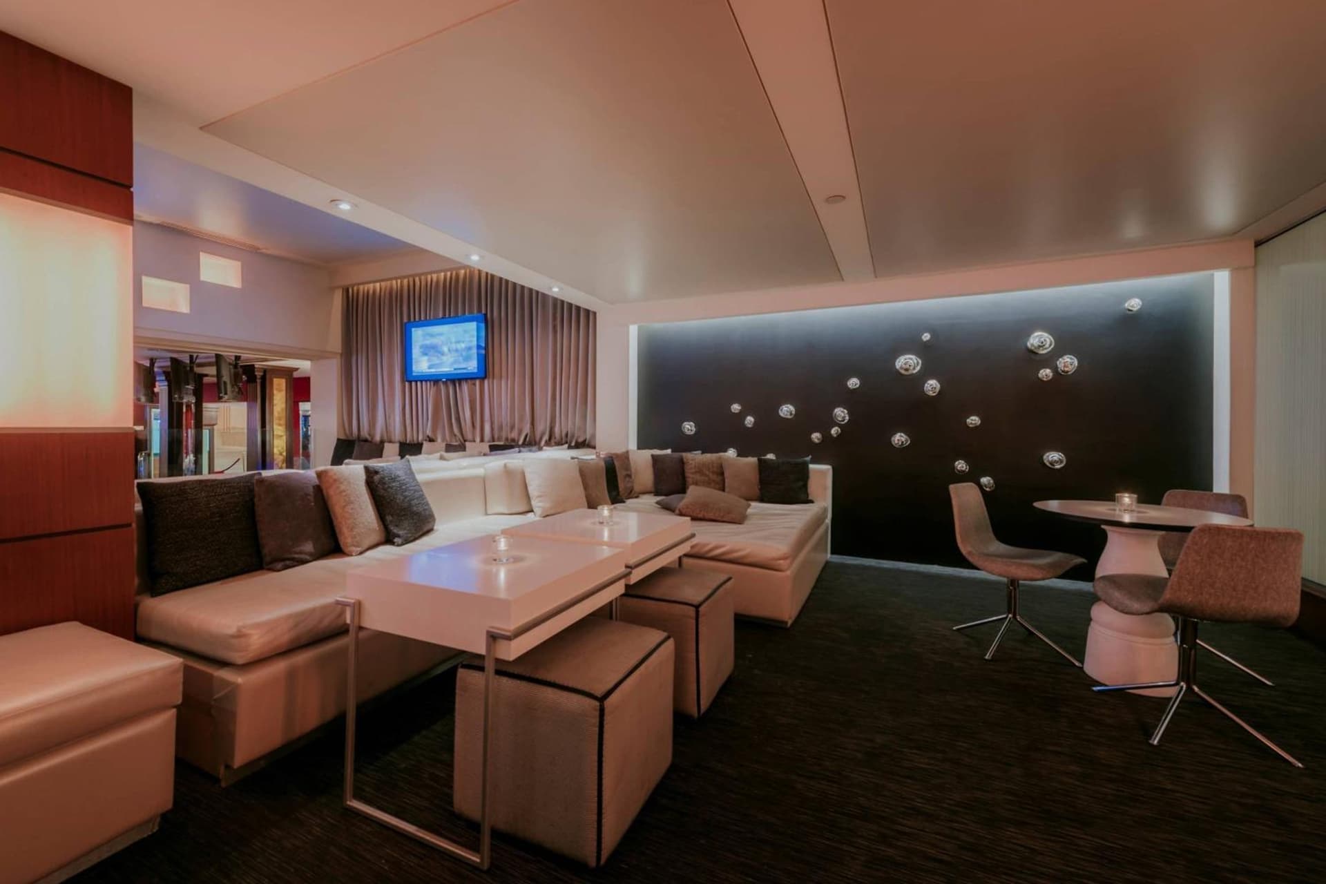 Renaissance Wind Creek Aruba Resort - Photo 18