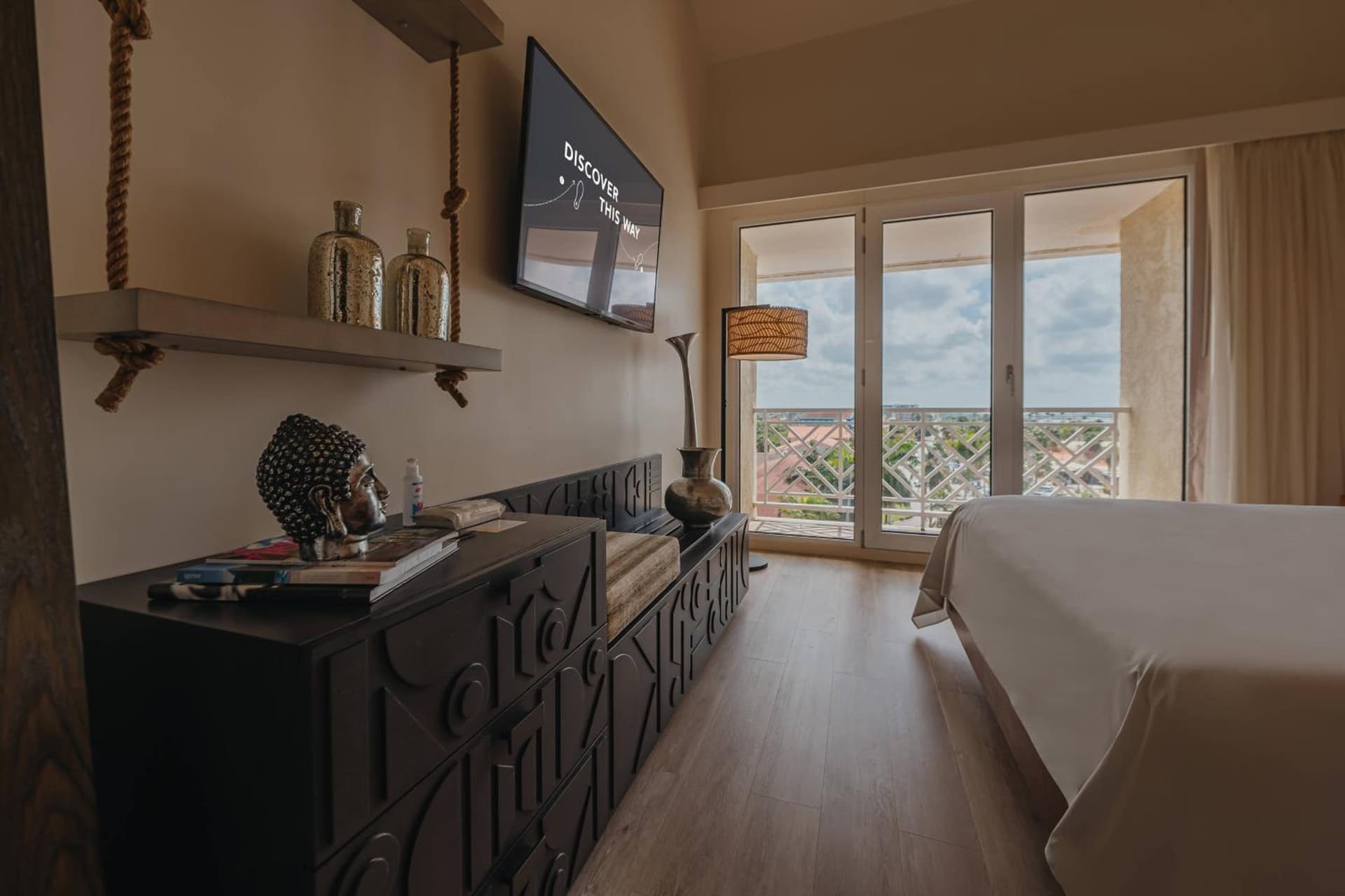 Renaissance Wind Creek Aruba Resort - Photo 36